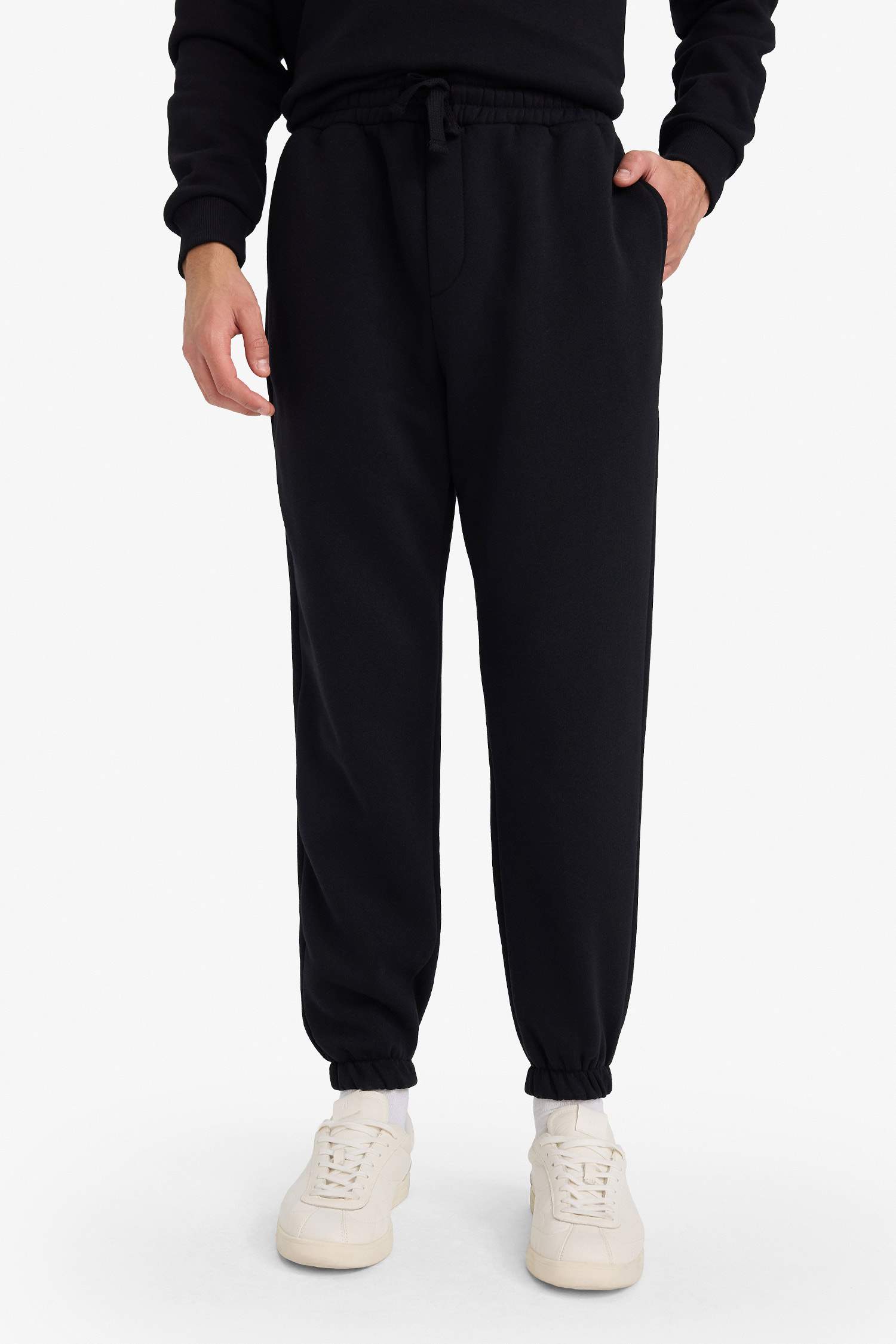 سيت رياضي تراكسوت قصة عادية - قطعتين