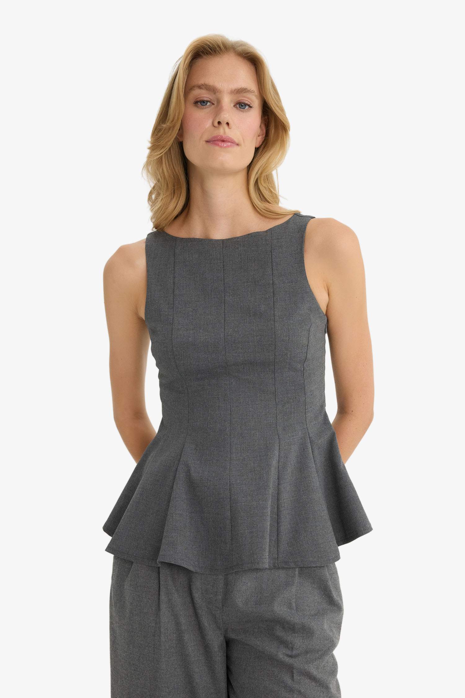 Slim Fit Boat Collar Sleeveless Blouse