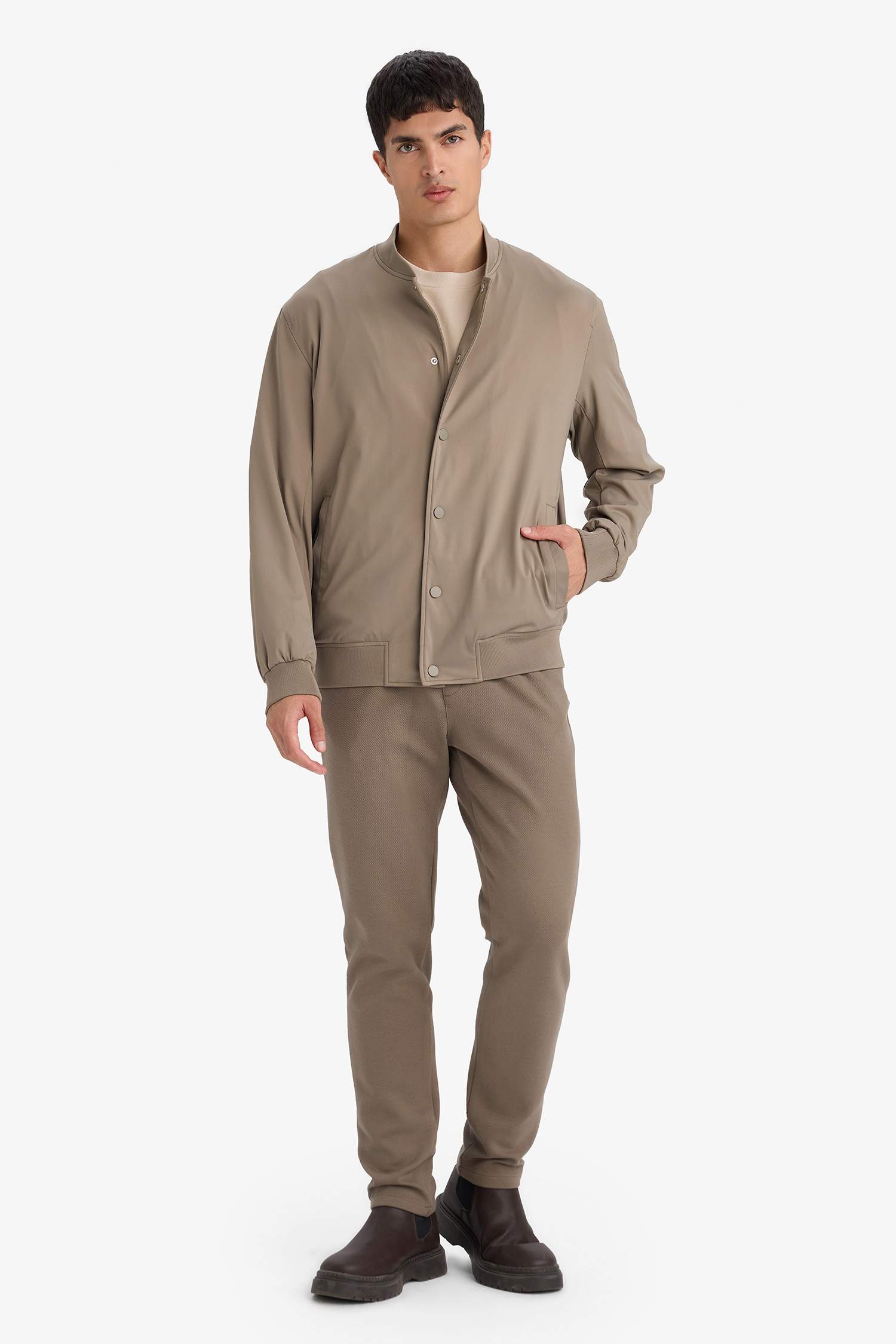 Slim Fit Astarlı Mont