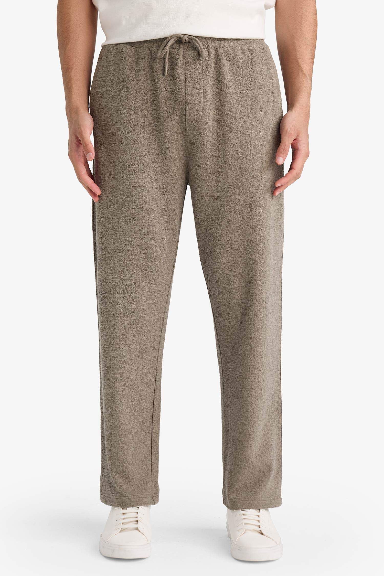 بنطلون قصة عادية وخصر برباط