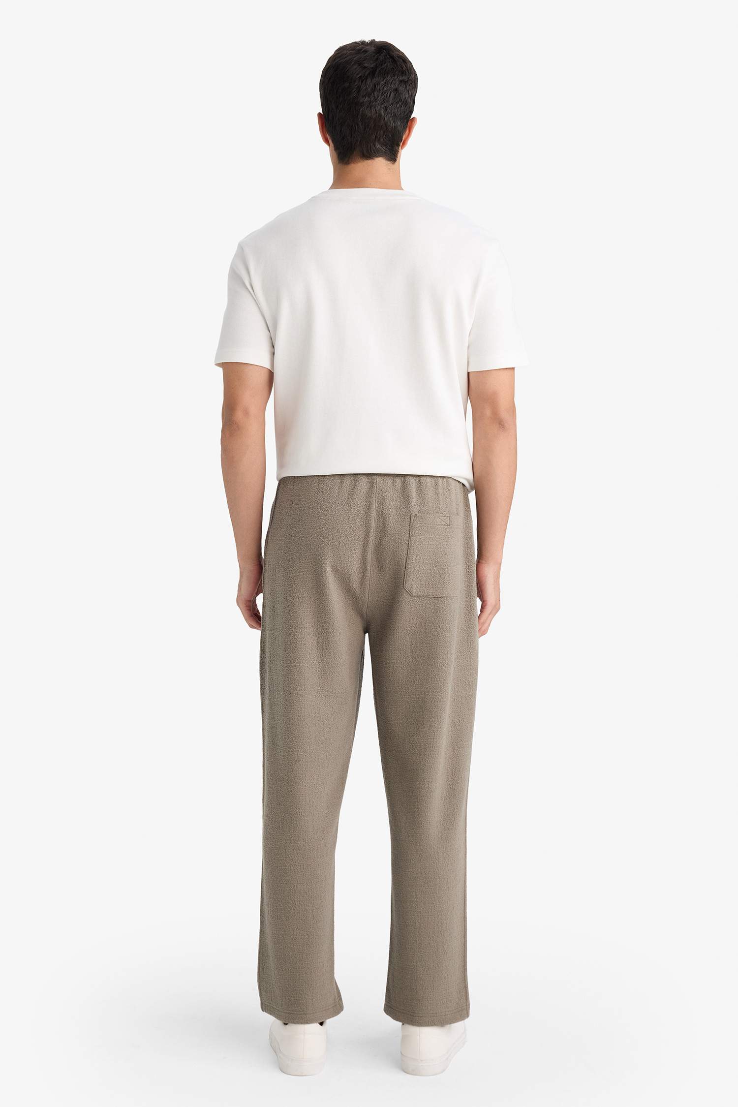 بنطلون قصة عادية وخصر برباط