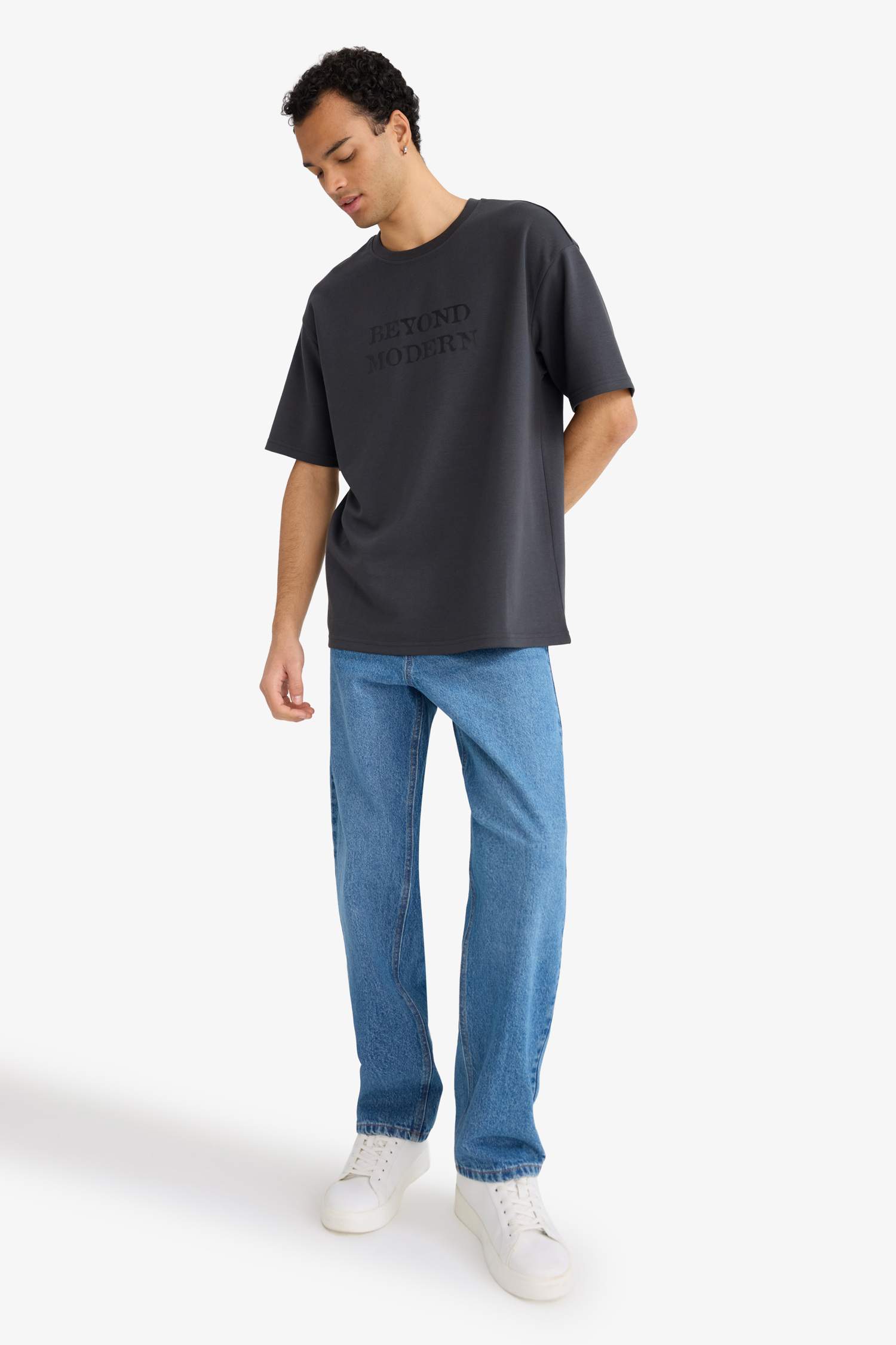 T-shirt boxy à col rond et manches courtes imprimé