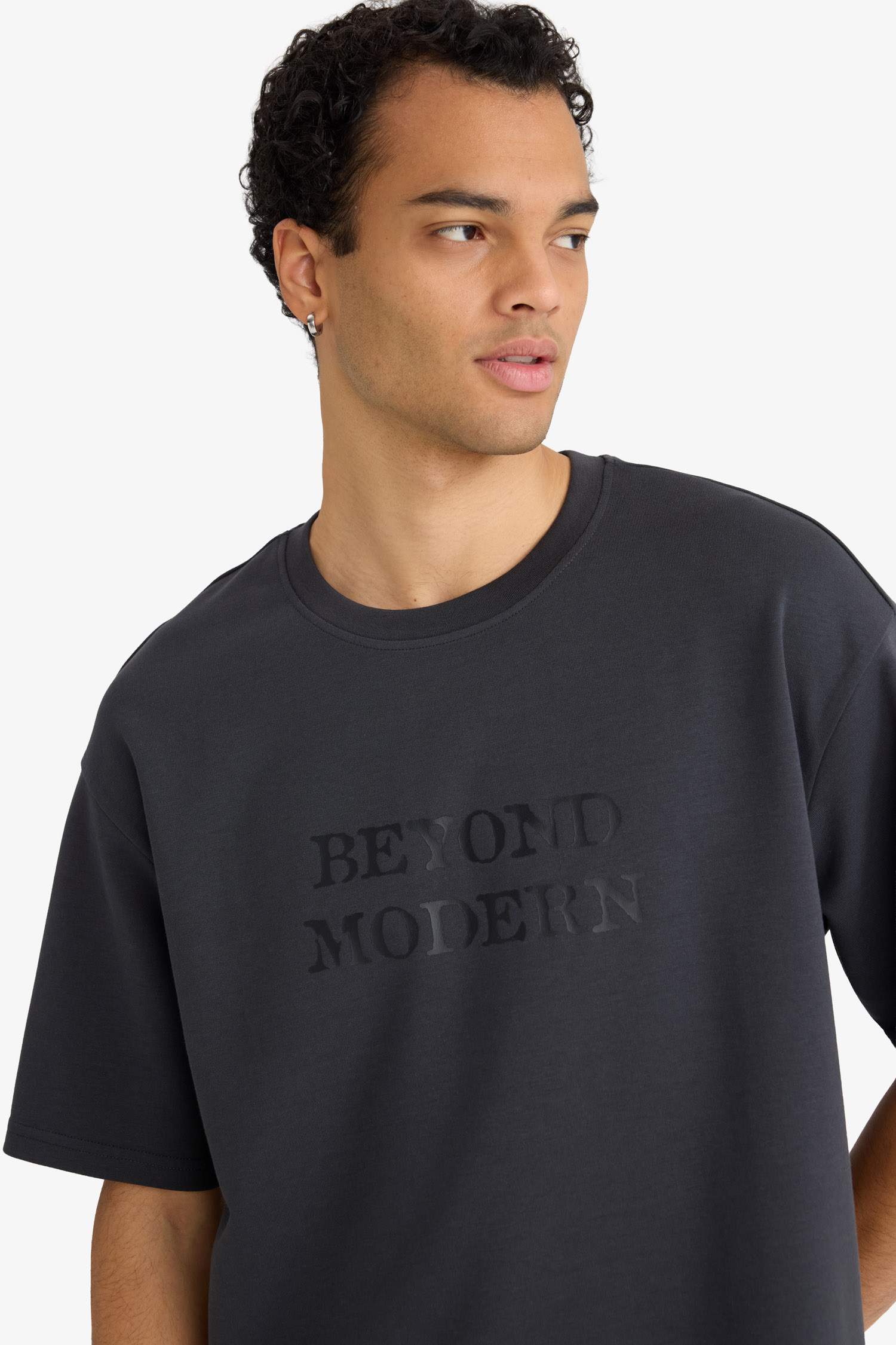 T-shirt boxy à col rond et manches courtes imprimé