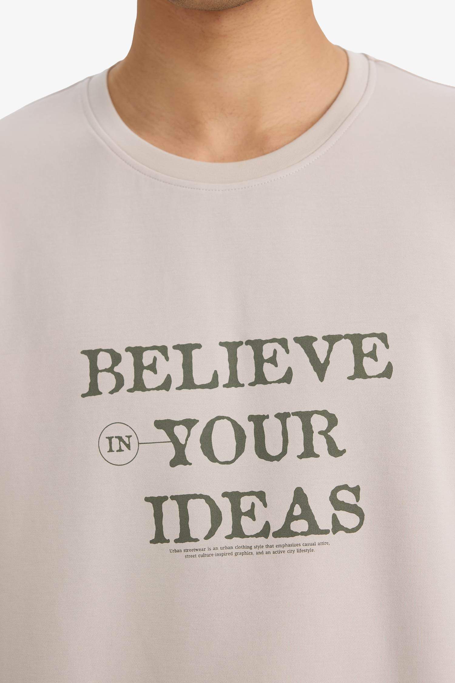 Дышащая футболка с принтом