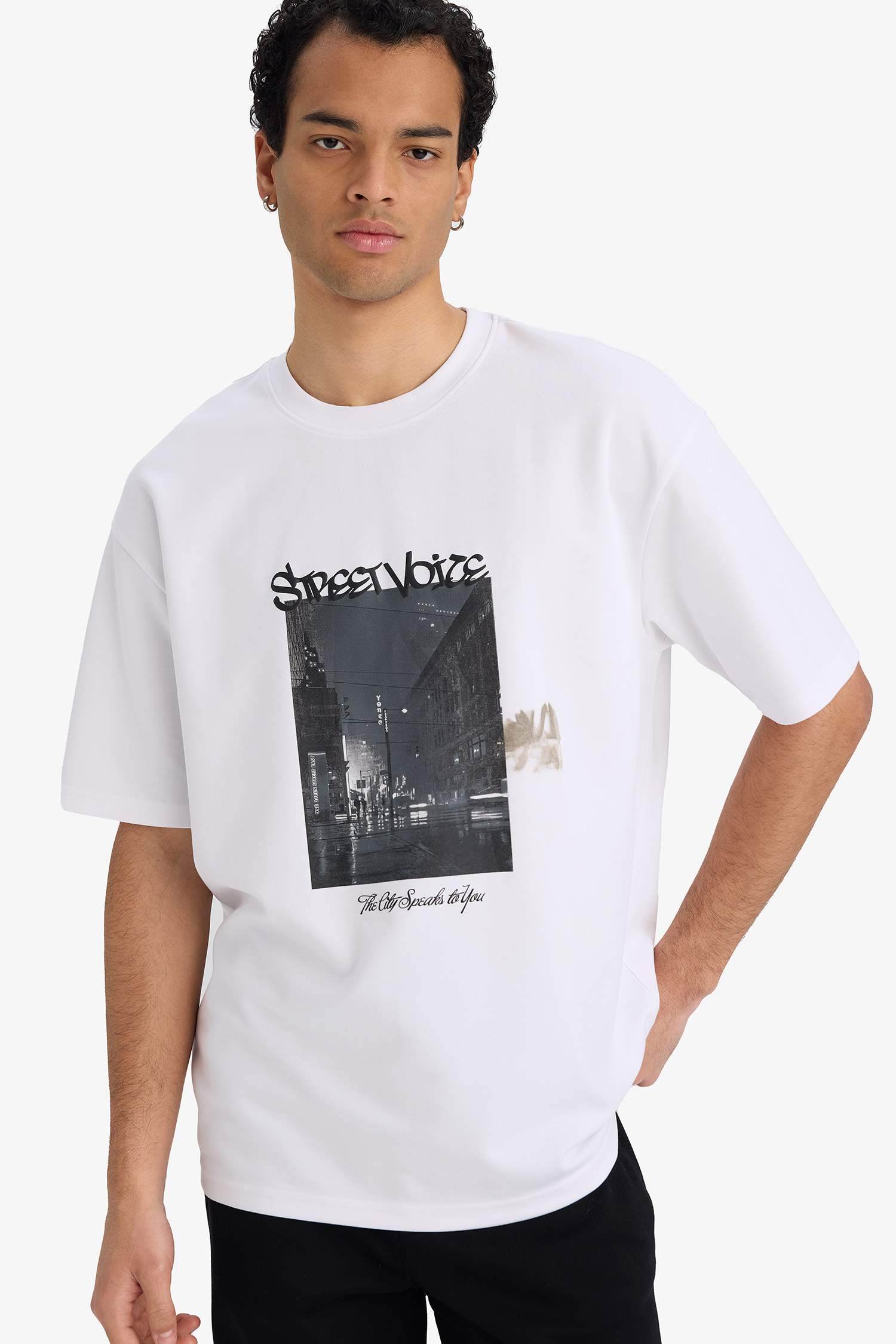 Boxy Fit ауа өткізетін футболка