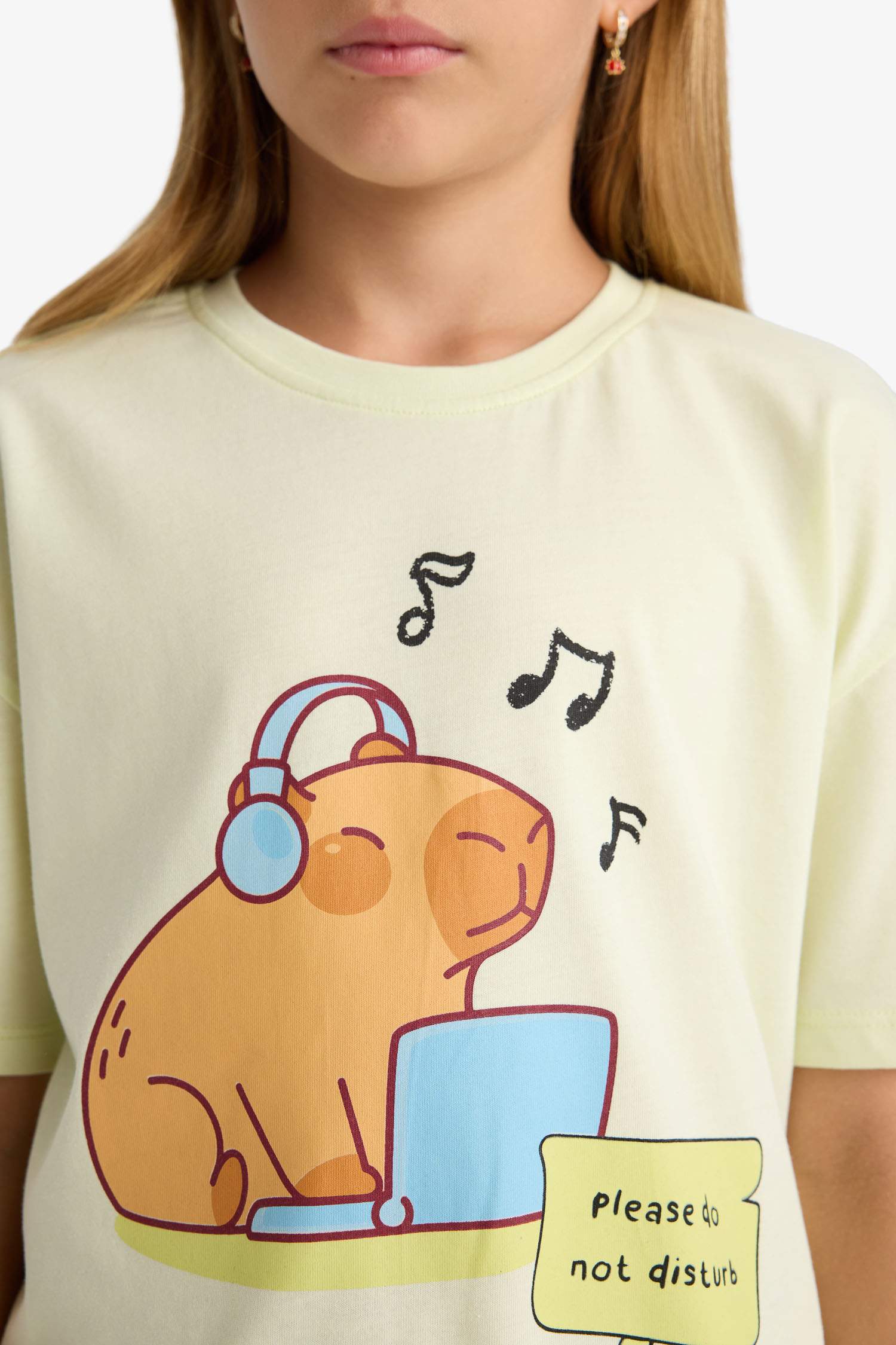 تيشيرت بناتي نص ردن مطبوع قصة مريحة