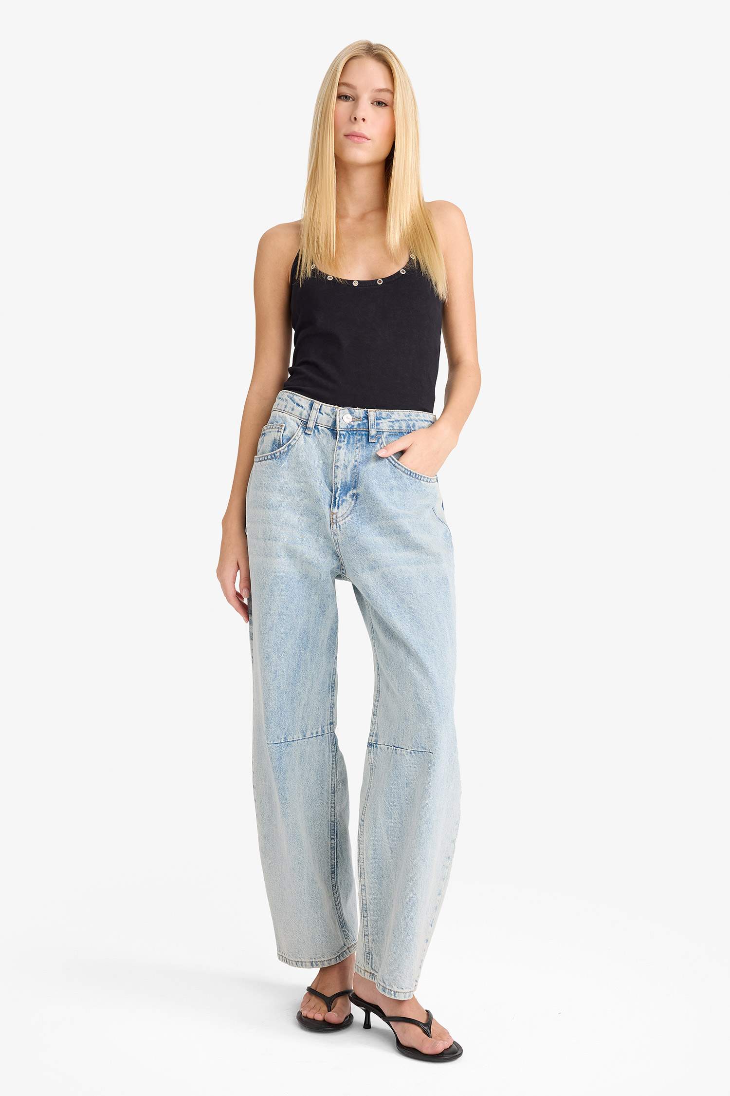 Fitted Halter Yaka Atlet