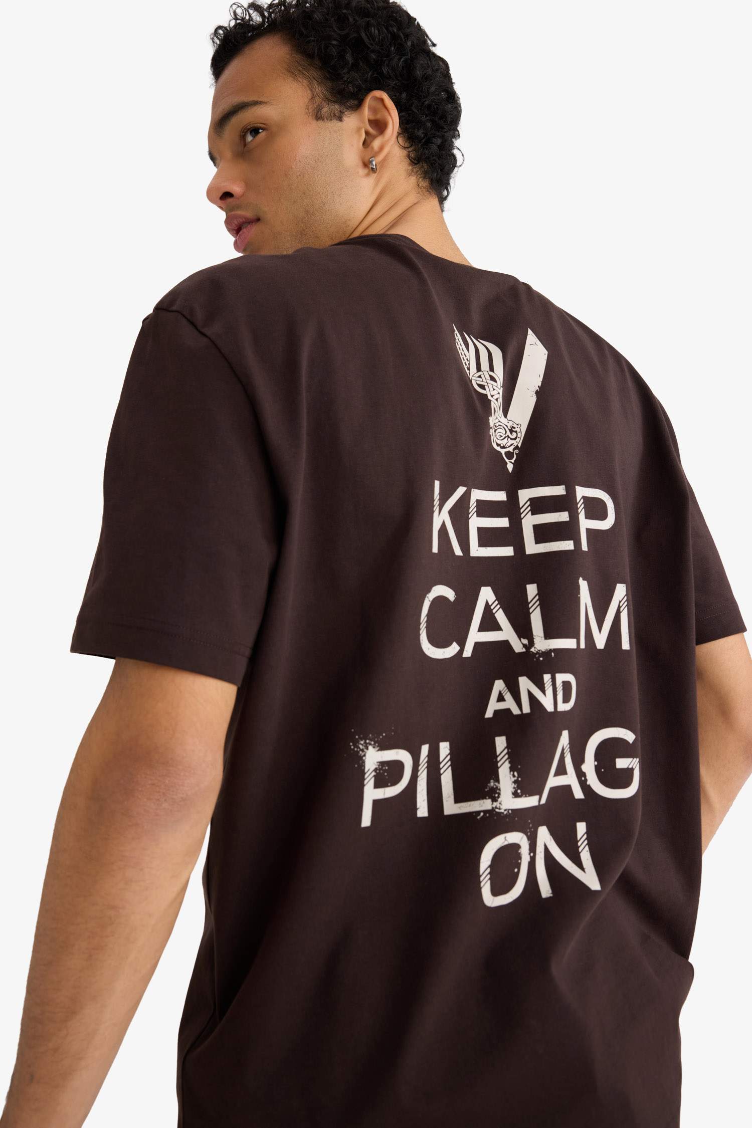 Regular Fit Vikings Crew Neck Short Sleeve T-Shirt