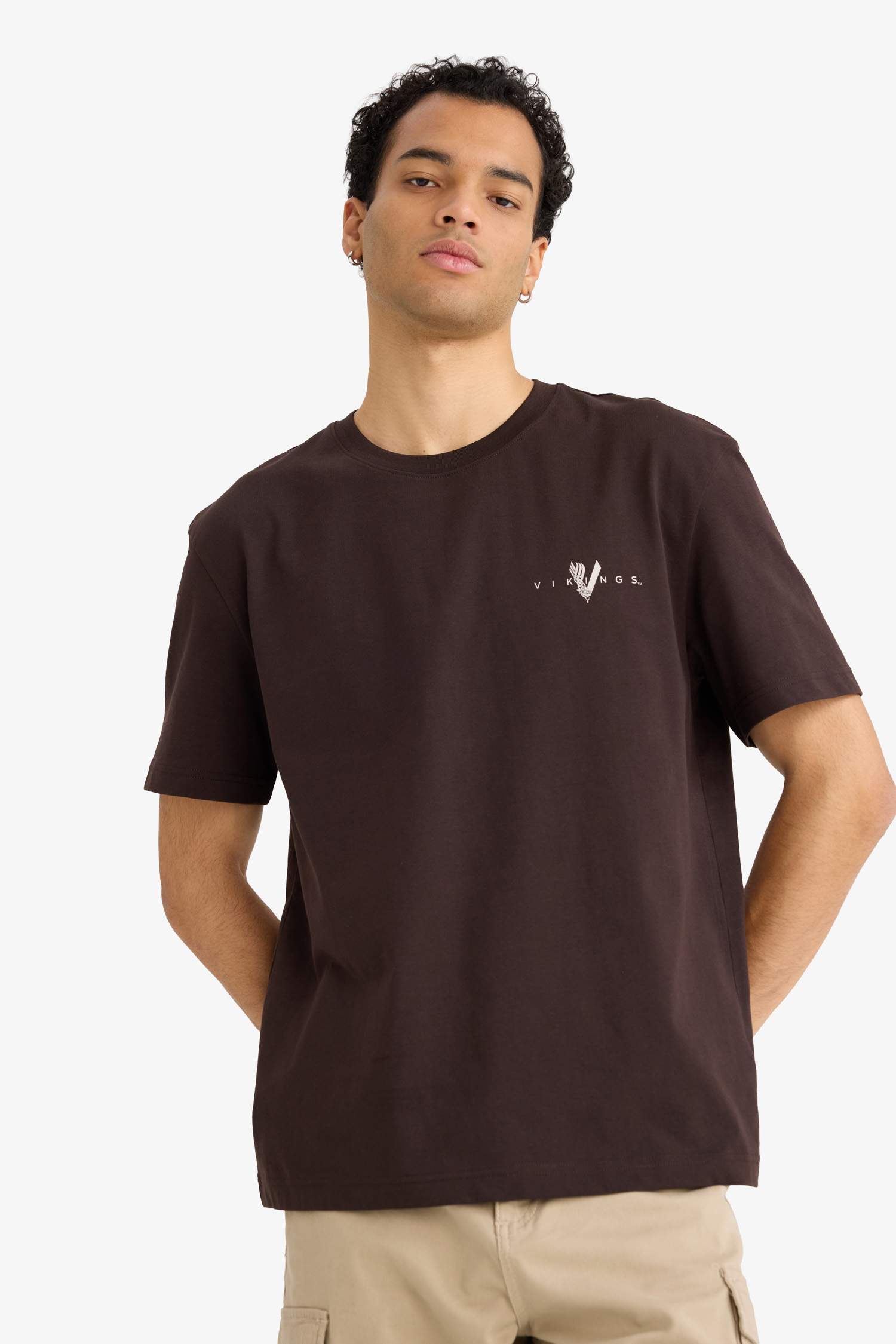 Regular Fit Vikings Crew Neck Short Sleeve T-Shirt