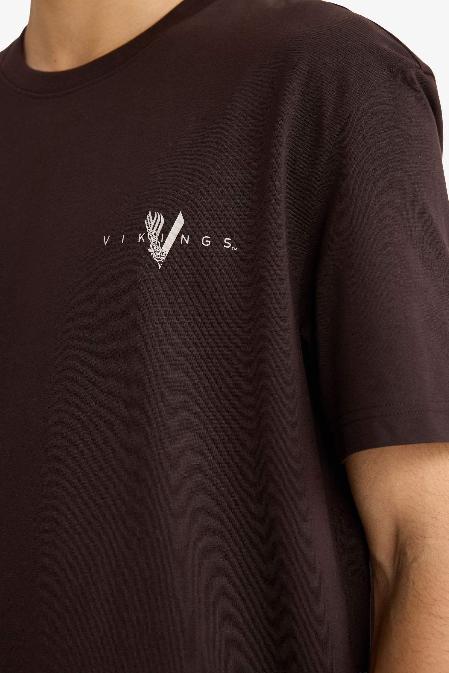 Regular Fit Vikings Crew Neck Short Sleeve T-Shirt