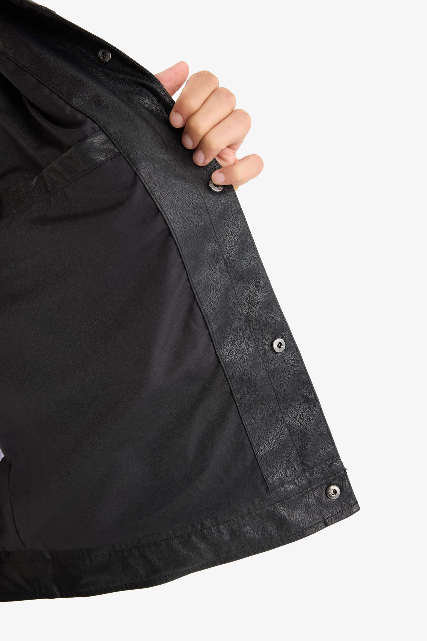 Su İtici Regular Fit Çıtçıtlı Suni Deri İç Cepli Ceket Mont