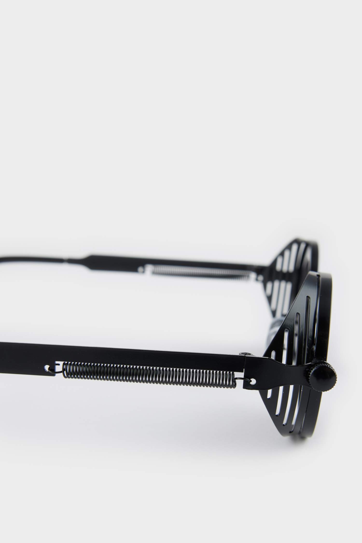 DCEY x DeFacto Kadın Metal Çerçeveli Yuvarlak Cam Güneş Gözlüğü