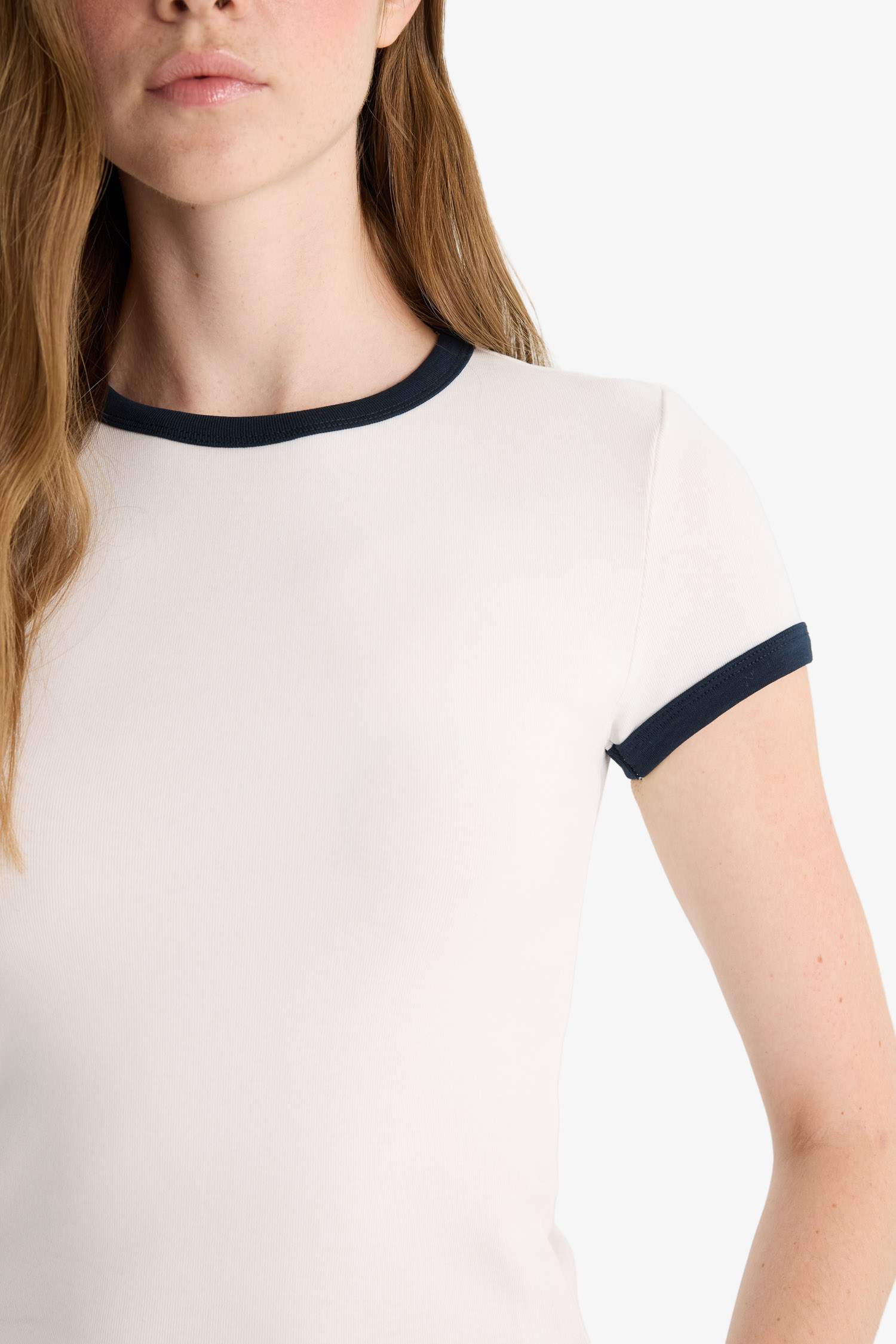 Fitted Crew Neck Ribbed Short Sleeve T-Shirt