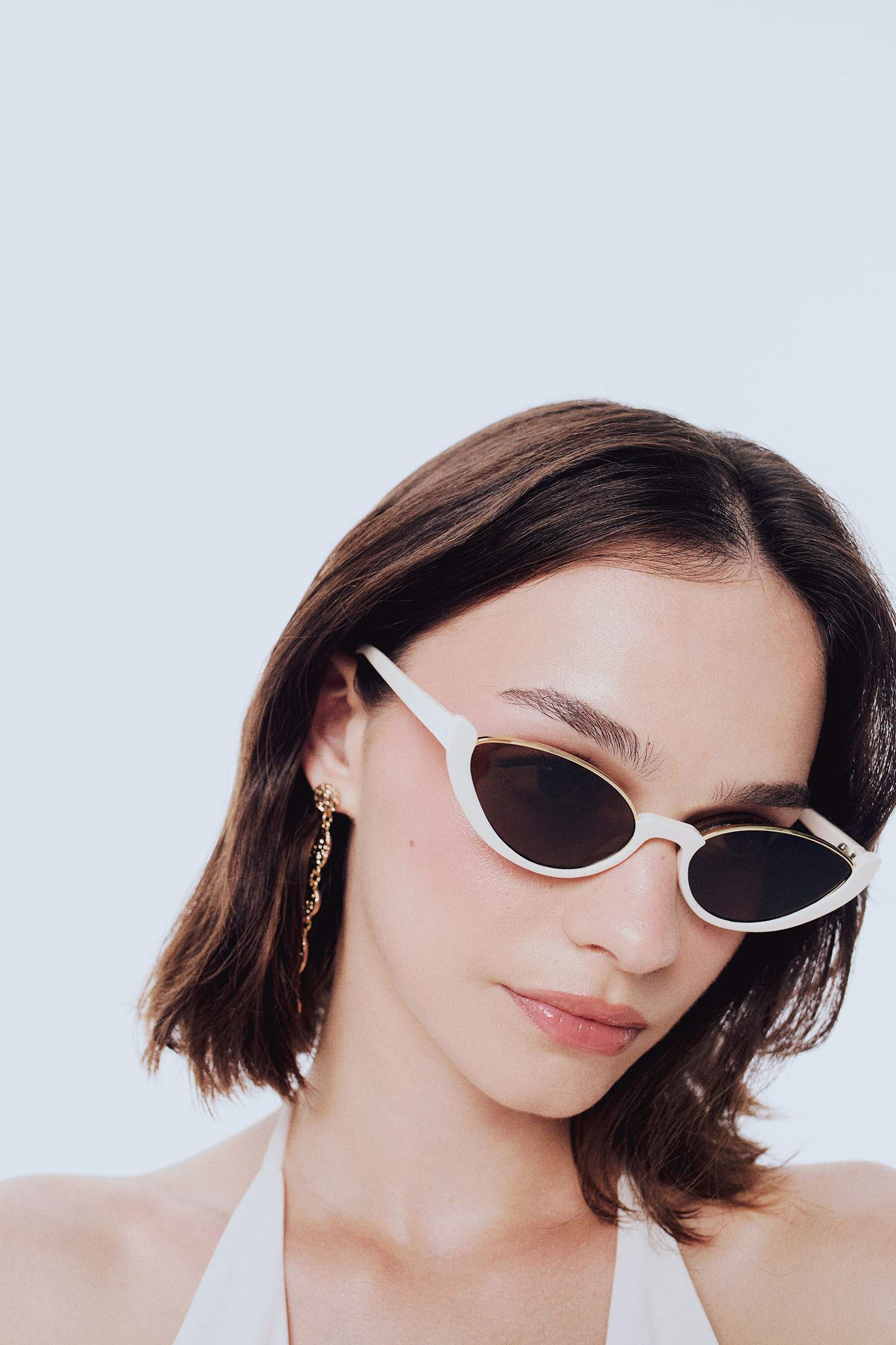 DCEY x DeFacto Kadın Kedi Gözü Formunda Bej Güneş Gözlüğü