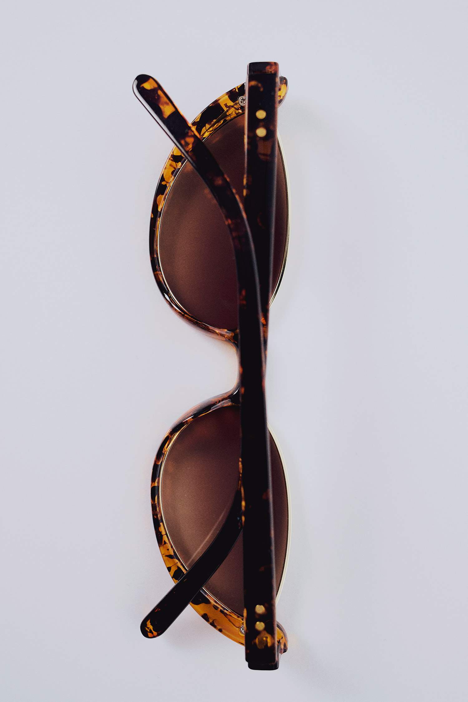 DCEY x DeFacto Kadın Kedi Gözü Formunda Leopar Güneş Gözlüğü