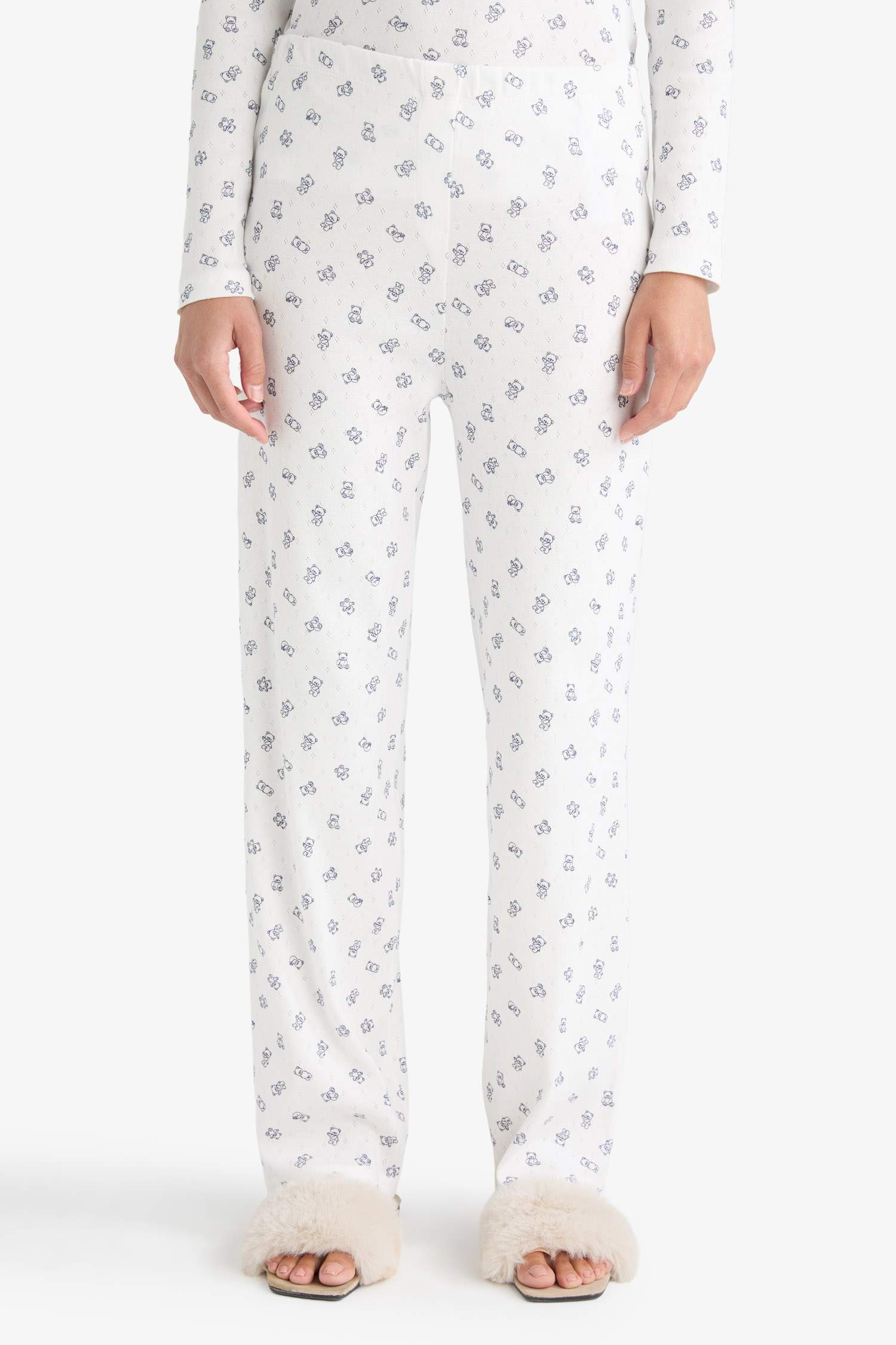 Pijama Takımı Desenli Pointel Kumaş Uzun Kollu Üst Uzun Alt