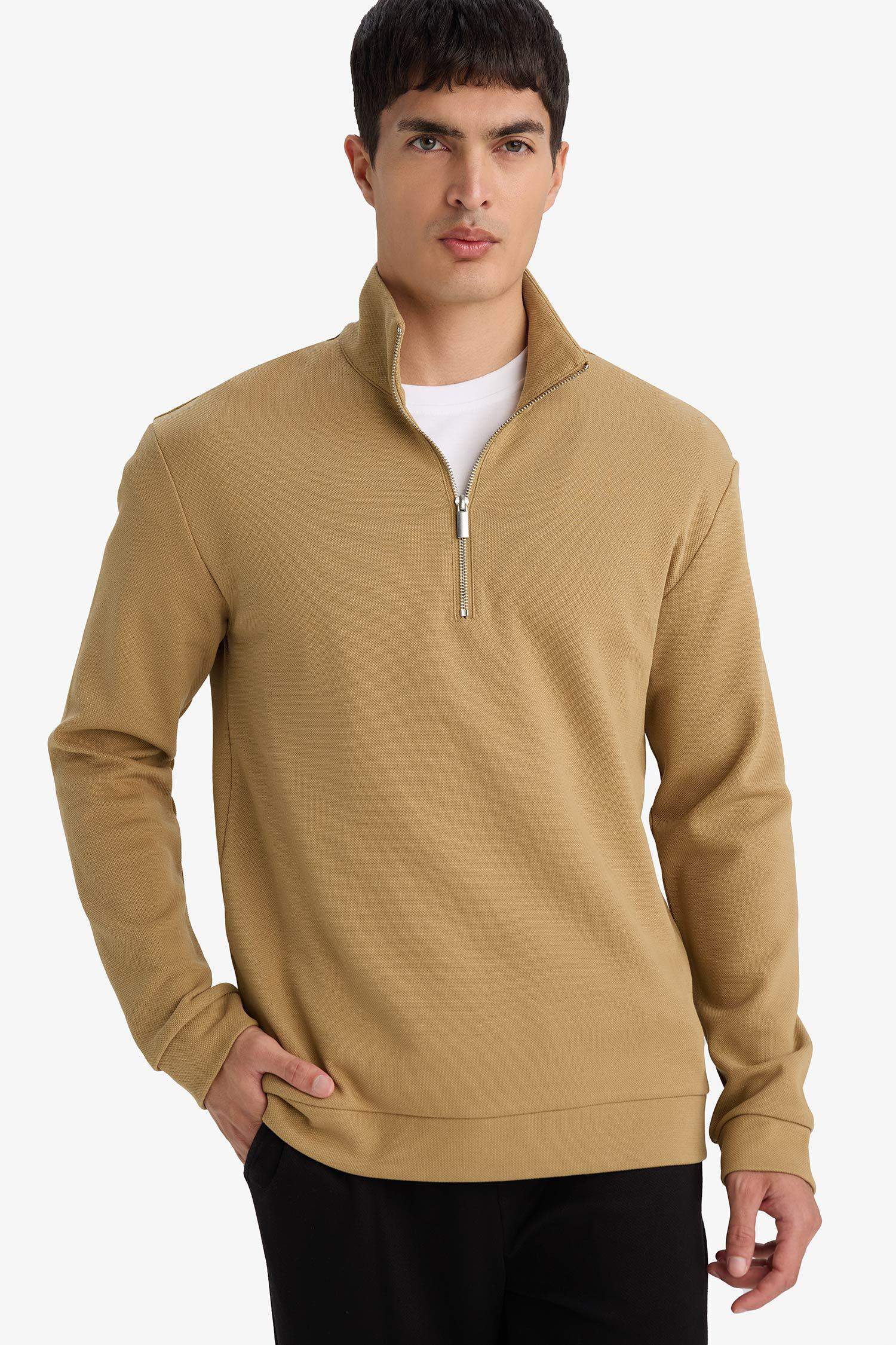 Regular Fit Dik Yaka Sweatshirt