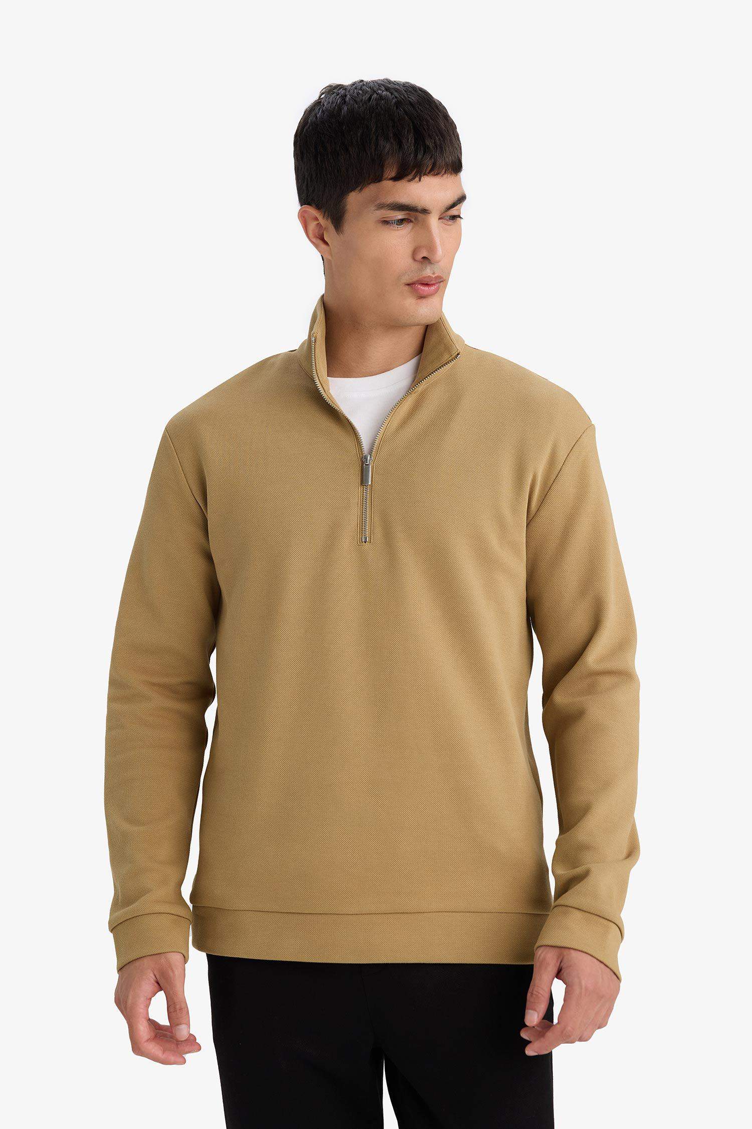Regular Fit Dik Yaka Sweatshirt