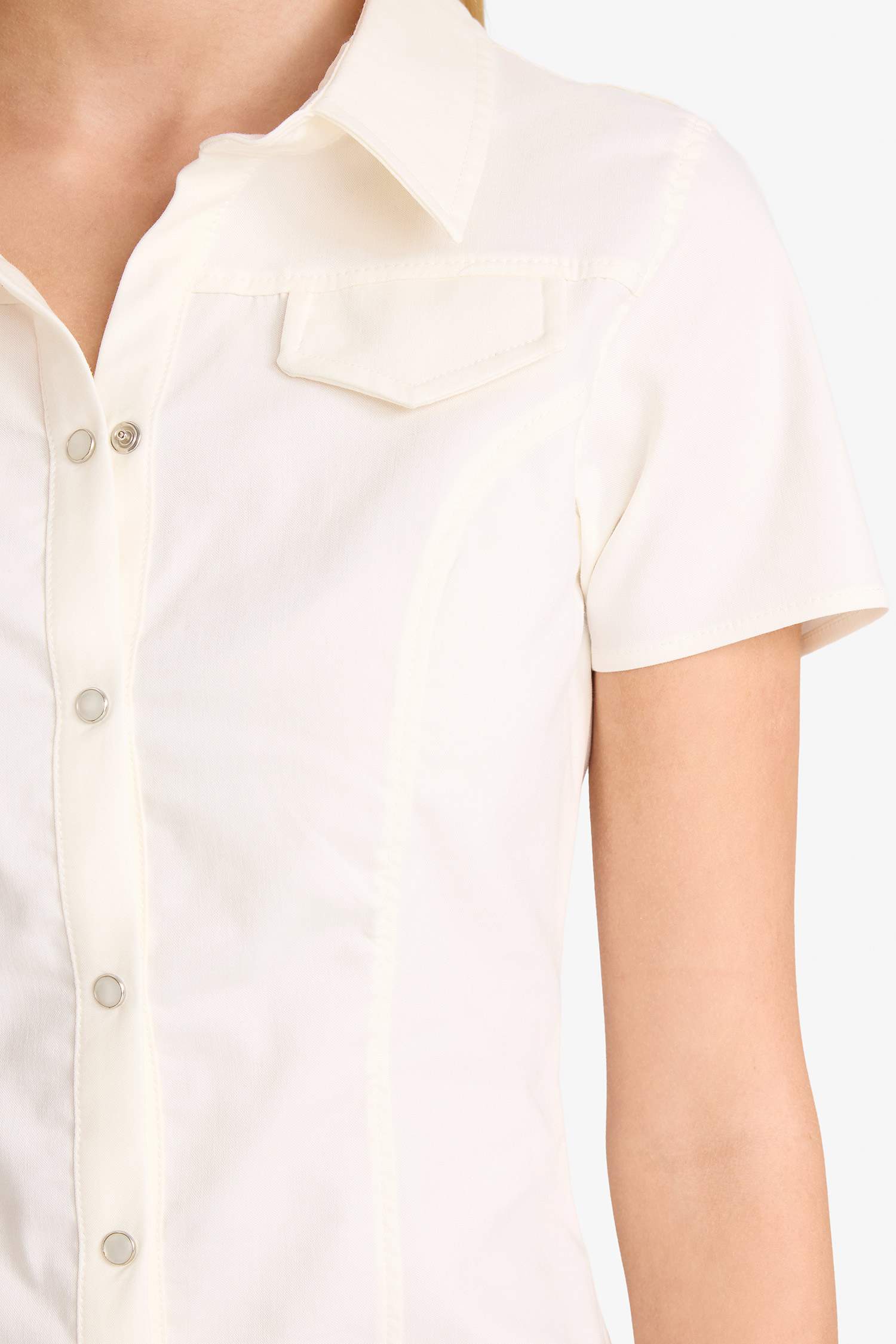 Slim Fit Short Sleeve Shirt