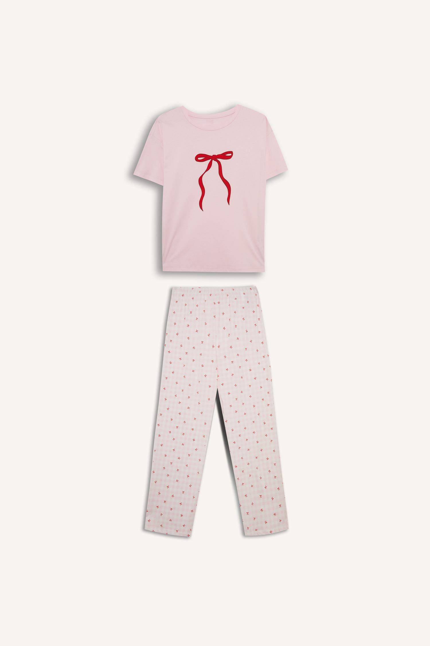 طقم قصة عادية بأكمام قصيرة من قطعتين