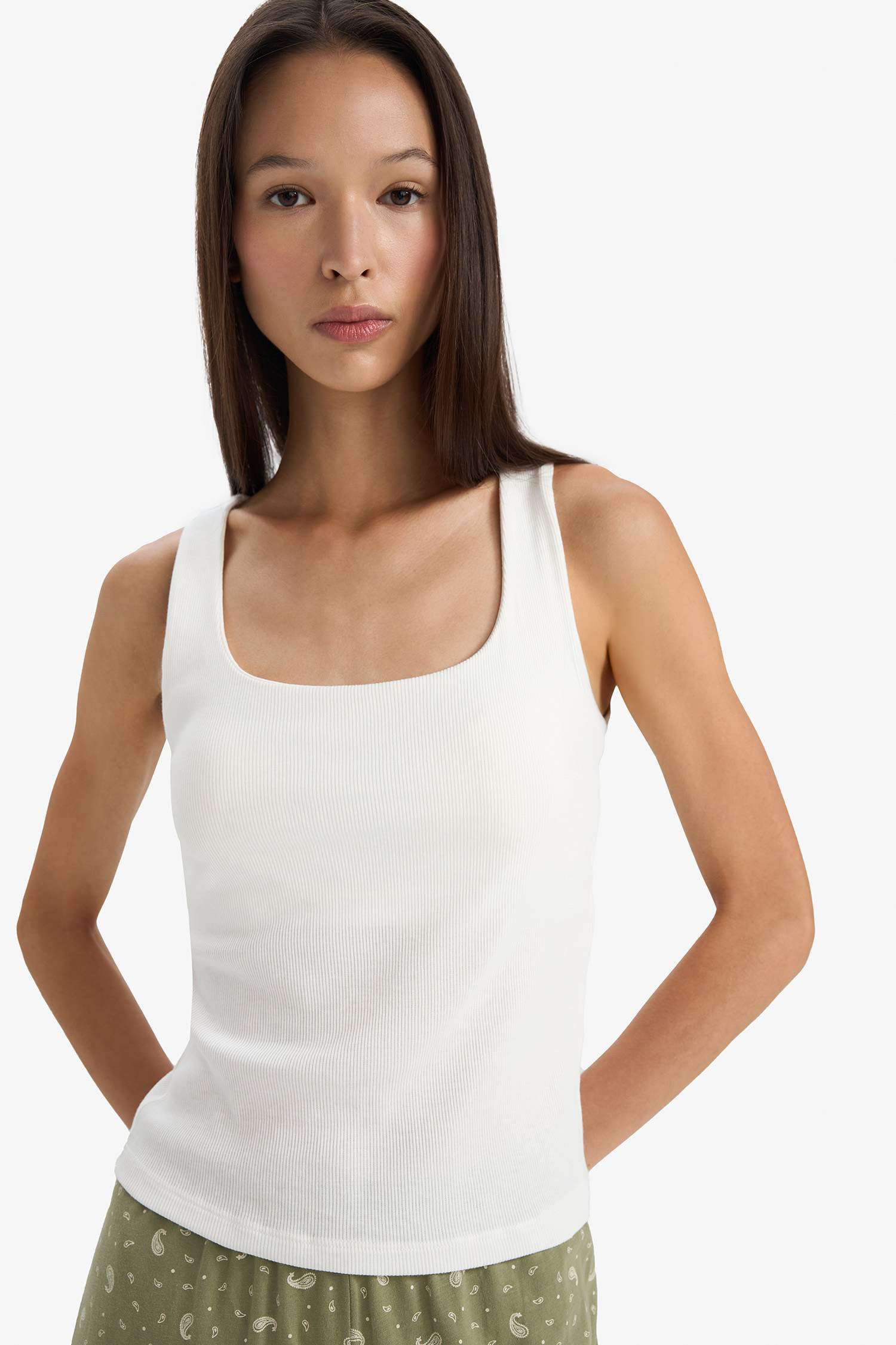 İçi Sütyen Kaplı Atlet-Fall in Love Loungewear