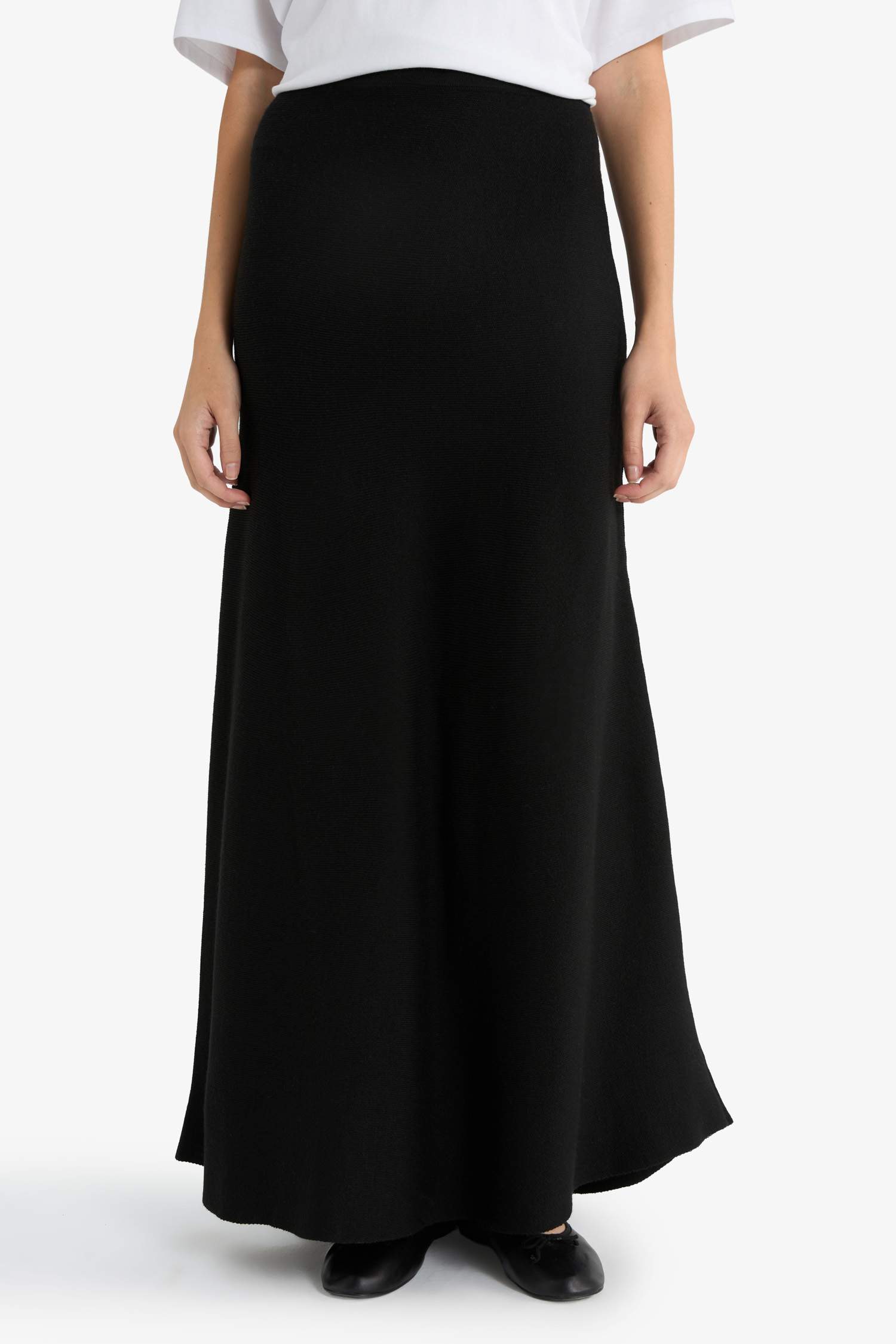 A Cut Knitwear Skirt