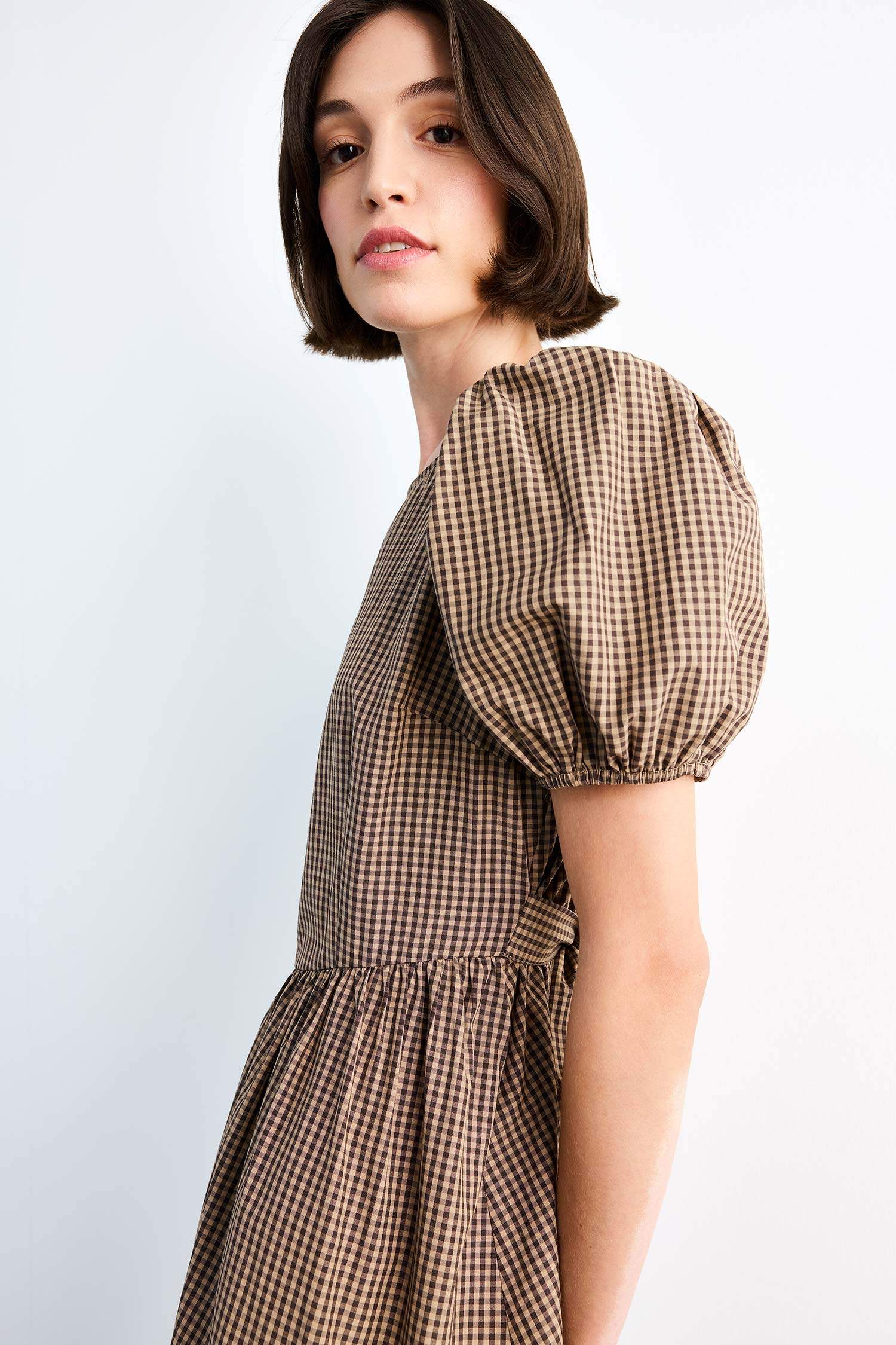 Fitted Kareli Poplin Kısa Kollu Mini Elbise