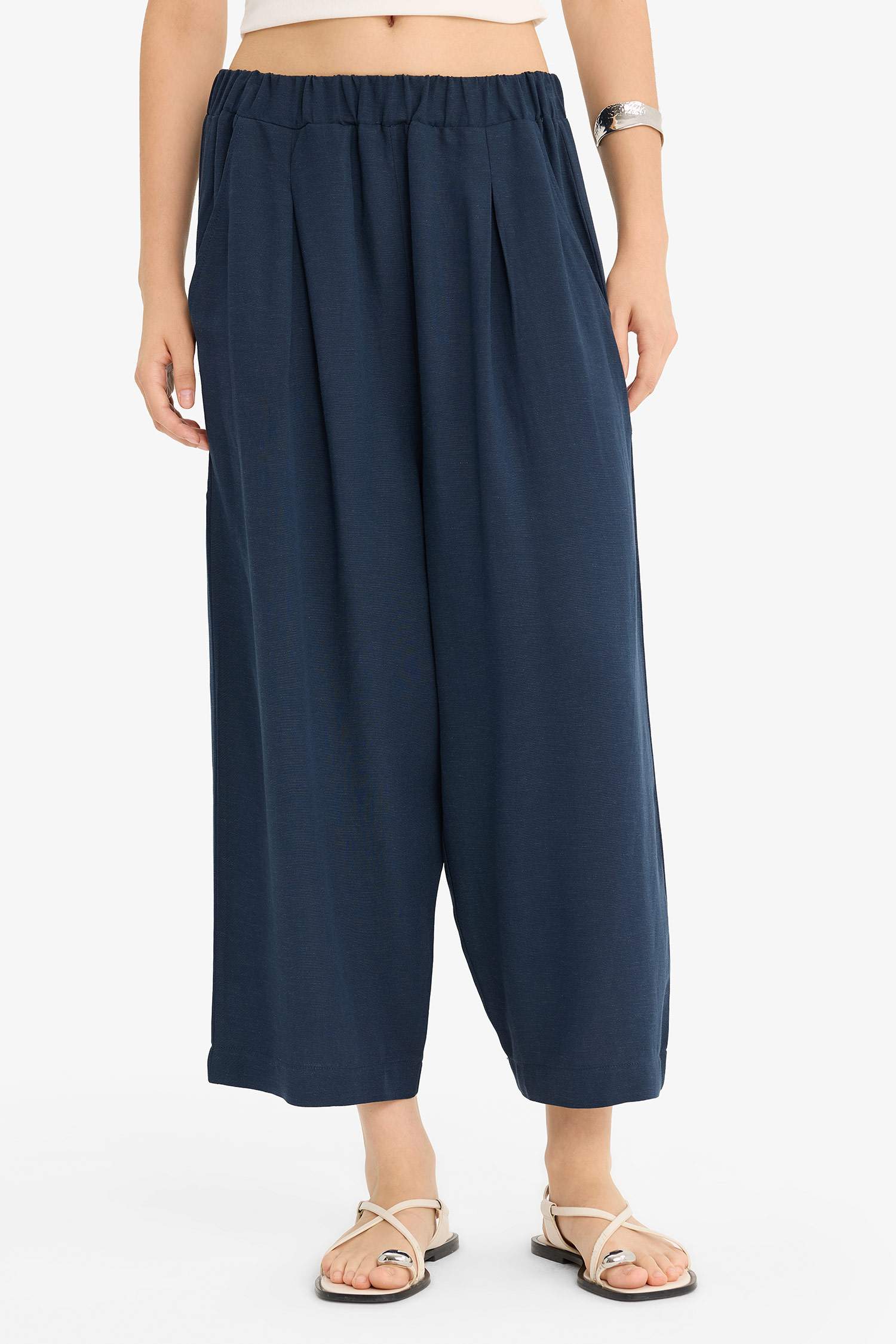 Balloon Fit Çift Cepli Normal Bel Crop Keten Karışımlı Pantolon