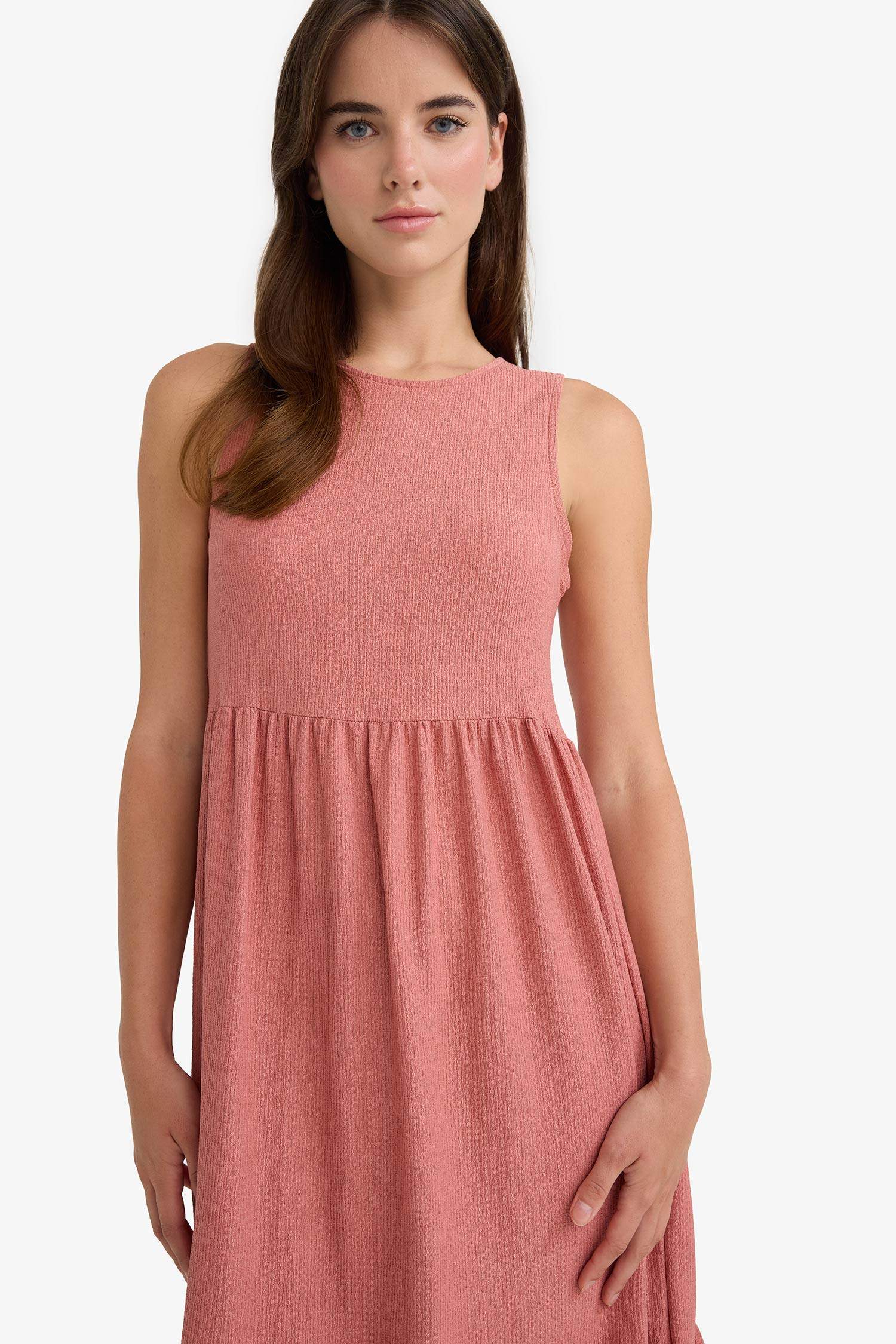 Bisiklet Yaka Bürümcük Kolsuz Midi Elbise