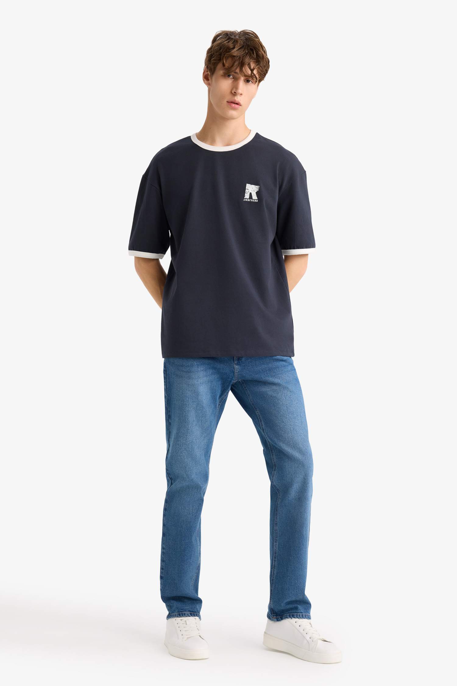 Boxy Fit Bisiklet Yaka Baskılı Kısa Kollu Tişört