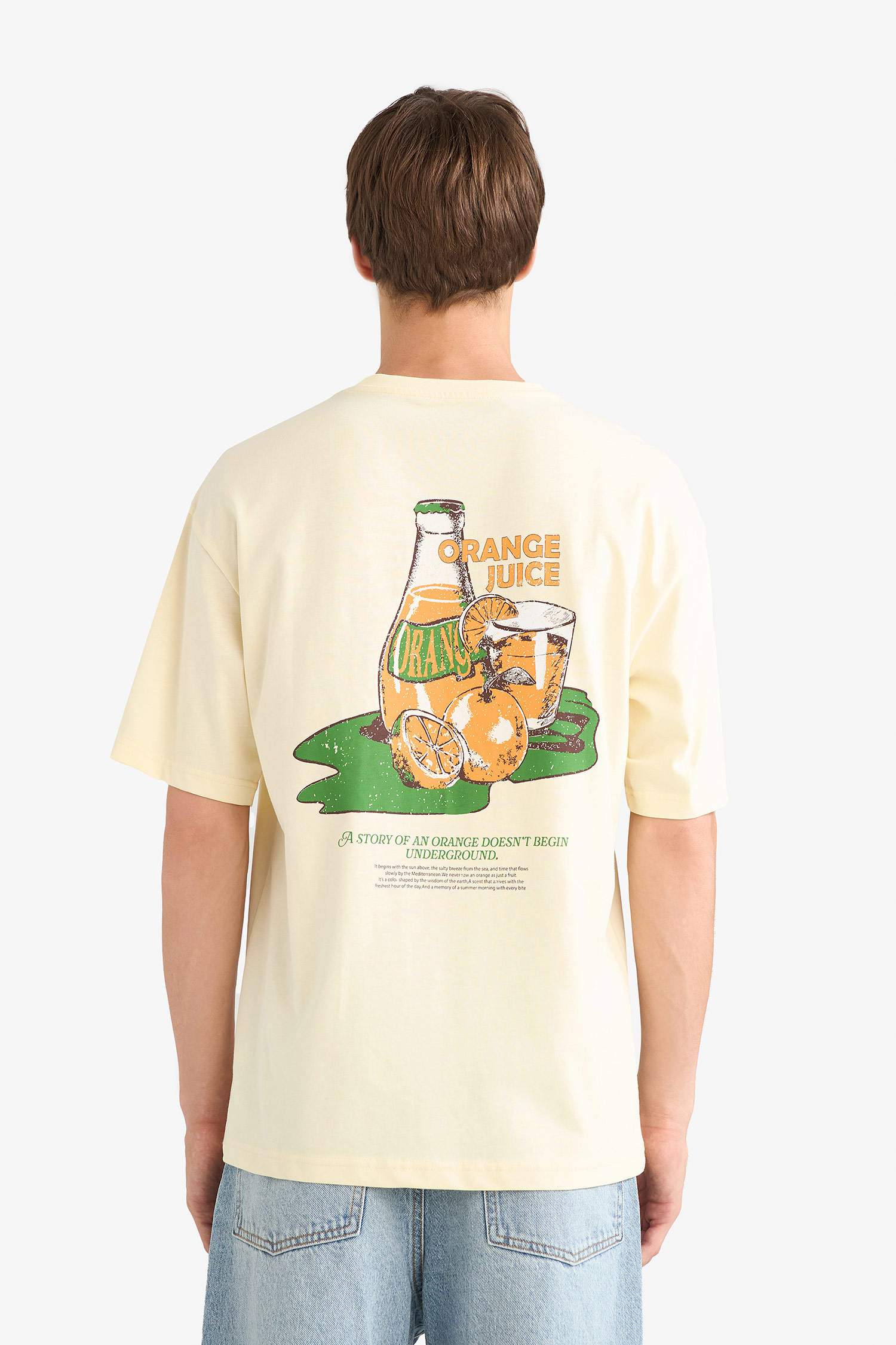 Boxy Fit Bisiklet Yaka Sırt Baskılı Kısa Kollu Tişört