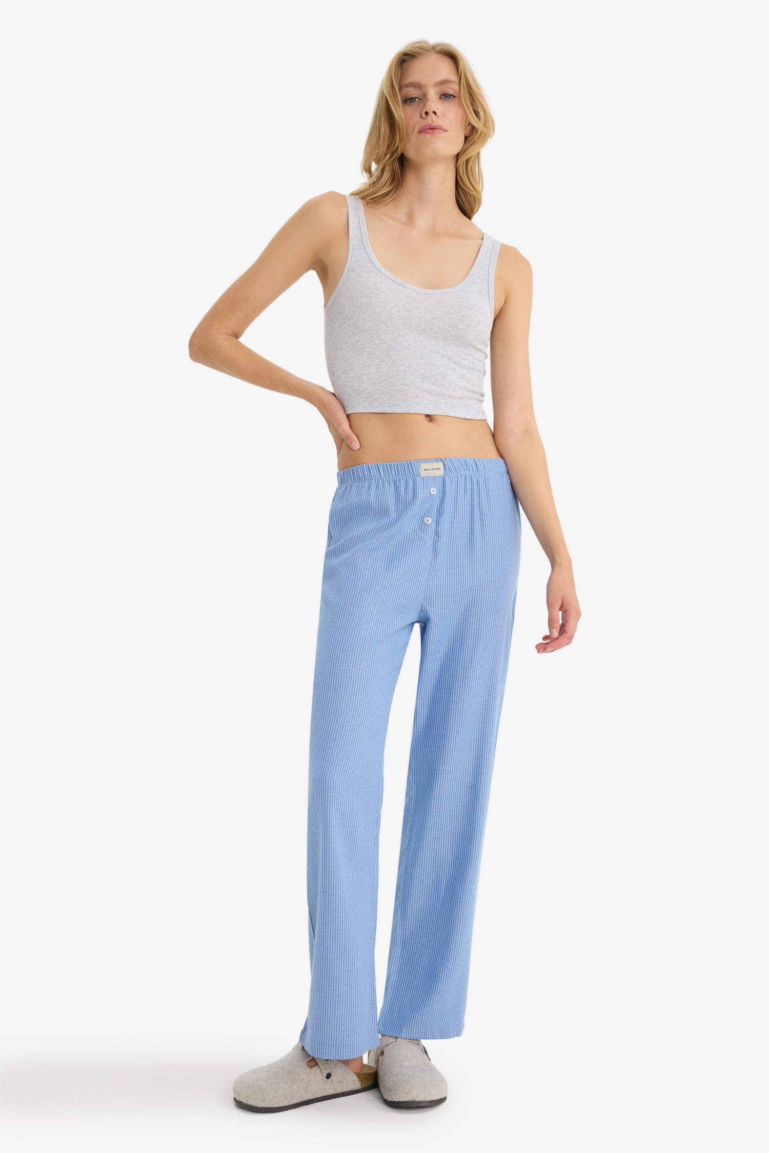 V Yaka Ribana Atlet-Fall in Love