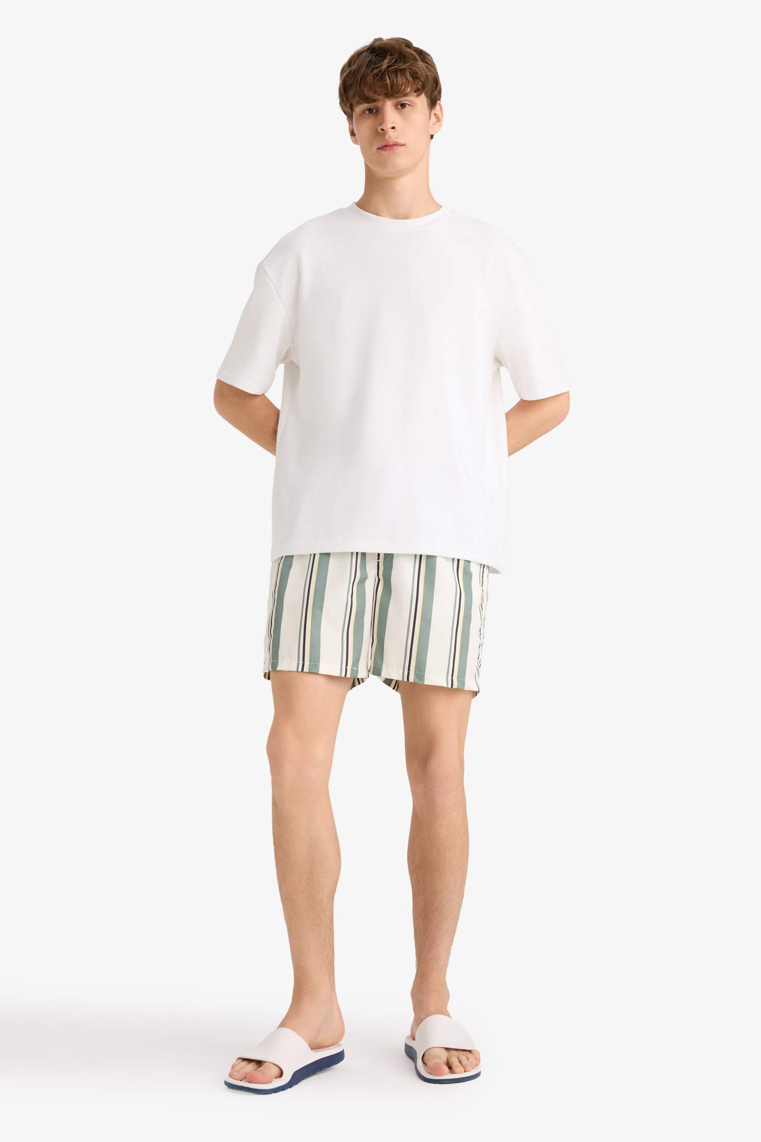 File Astarlı Microfiber Kısa Boy Deniz Şortu