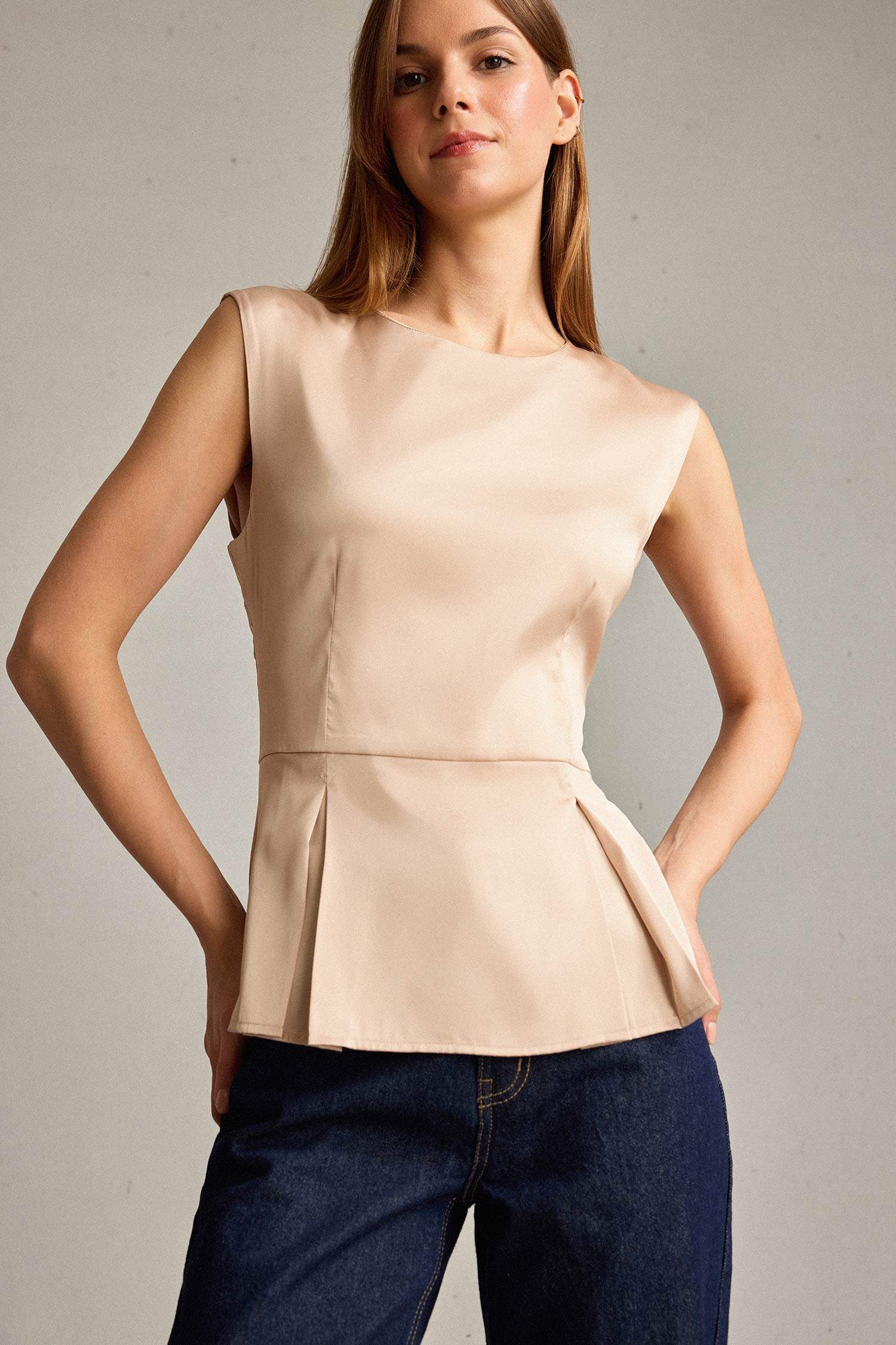 Жеңсіз Блуза