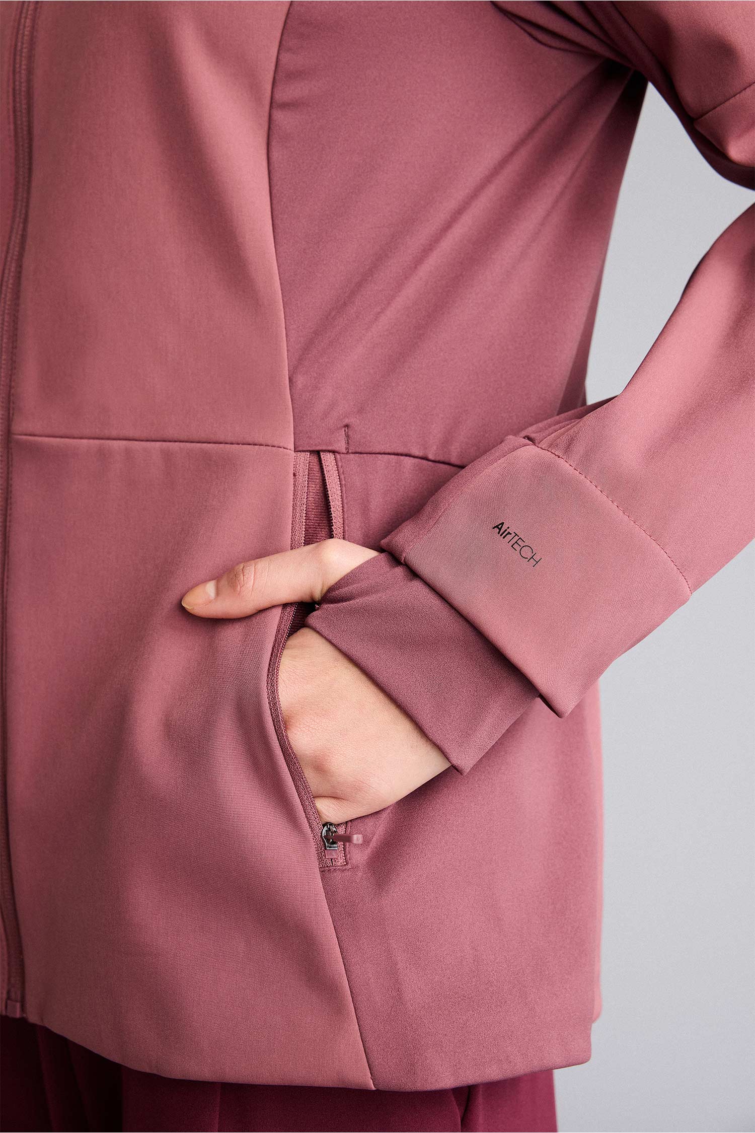 DeFacto Rüzgar Geçirmez Su İtici Slım Fıt Kapüşonlu Fermuarlı Softshell Mont görsel 4