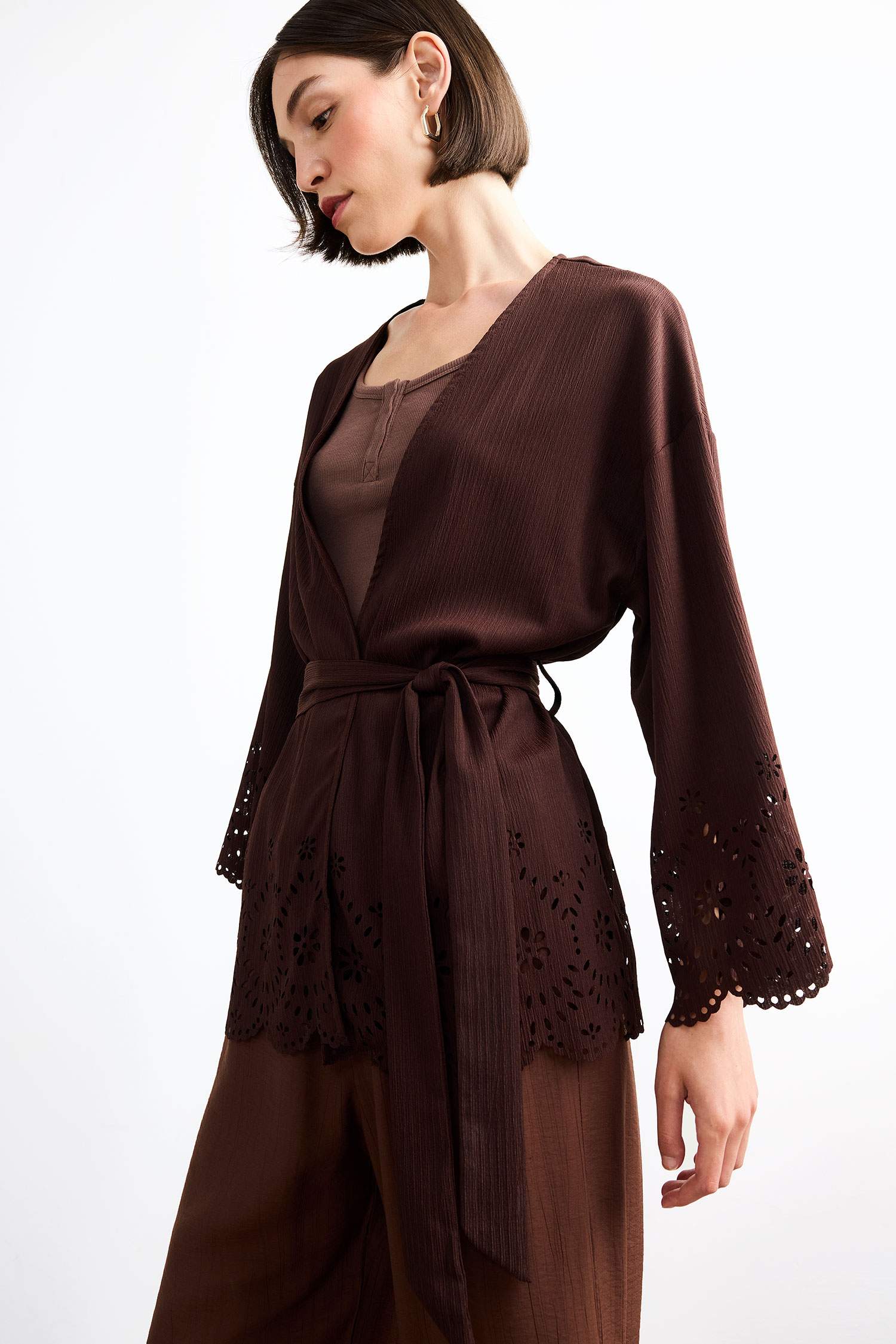 Fitted Bürümcük Brode Bağlamalı Uzun Kollu Bluz