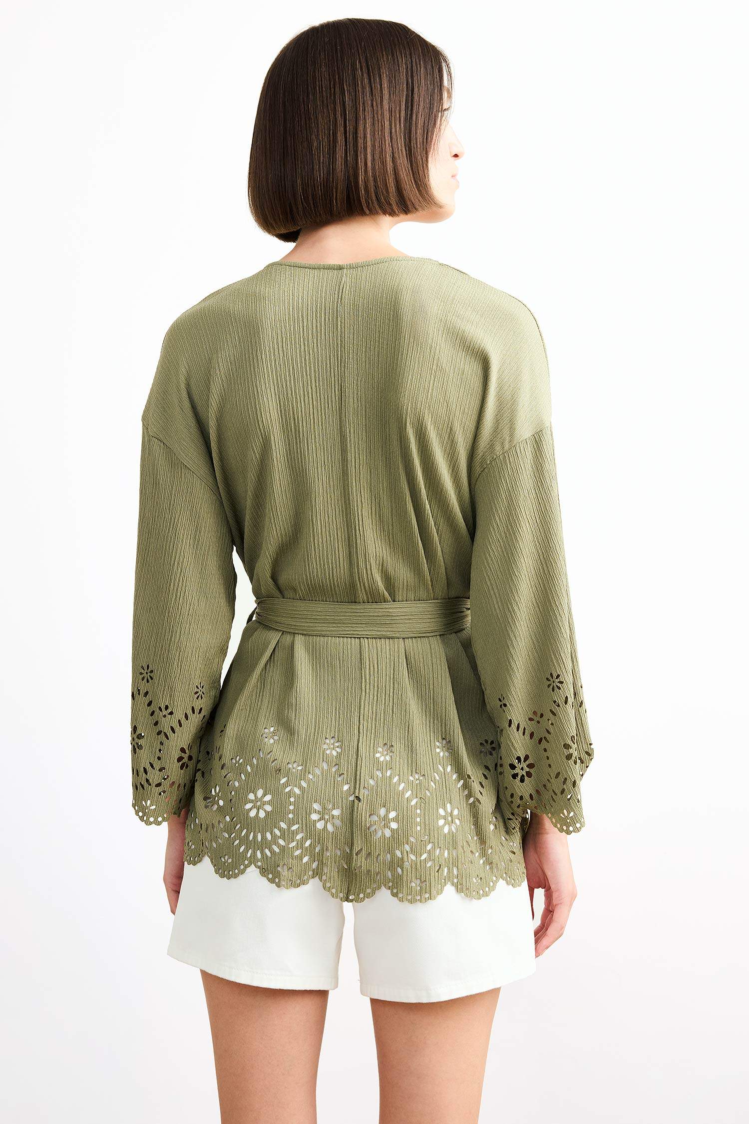 Fitted Bürümcük Brode Bağlamalı Uzun Kollu Bluz