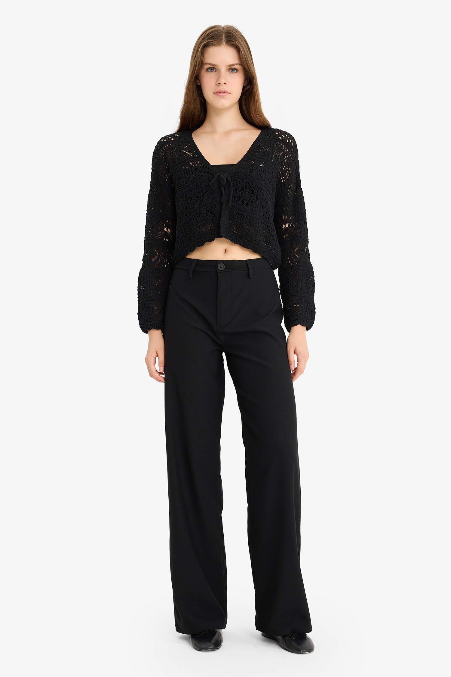 Regular Fit V Yaka Önden Bağlamalı Kroşe Hırka