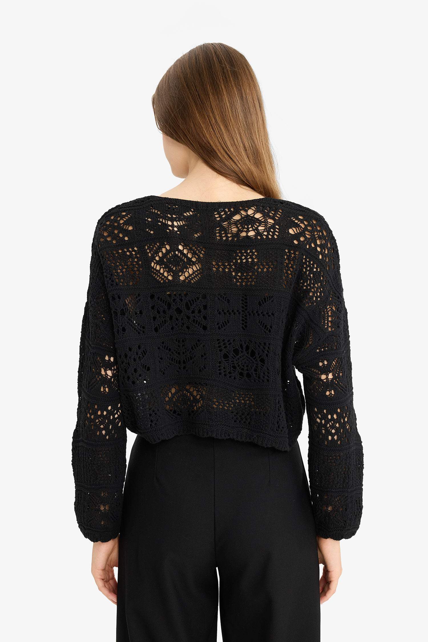 Regular Fit V Yaka Önden Bağlamalı Kroşe Hırka