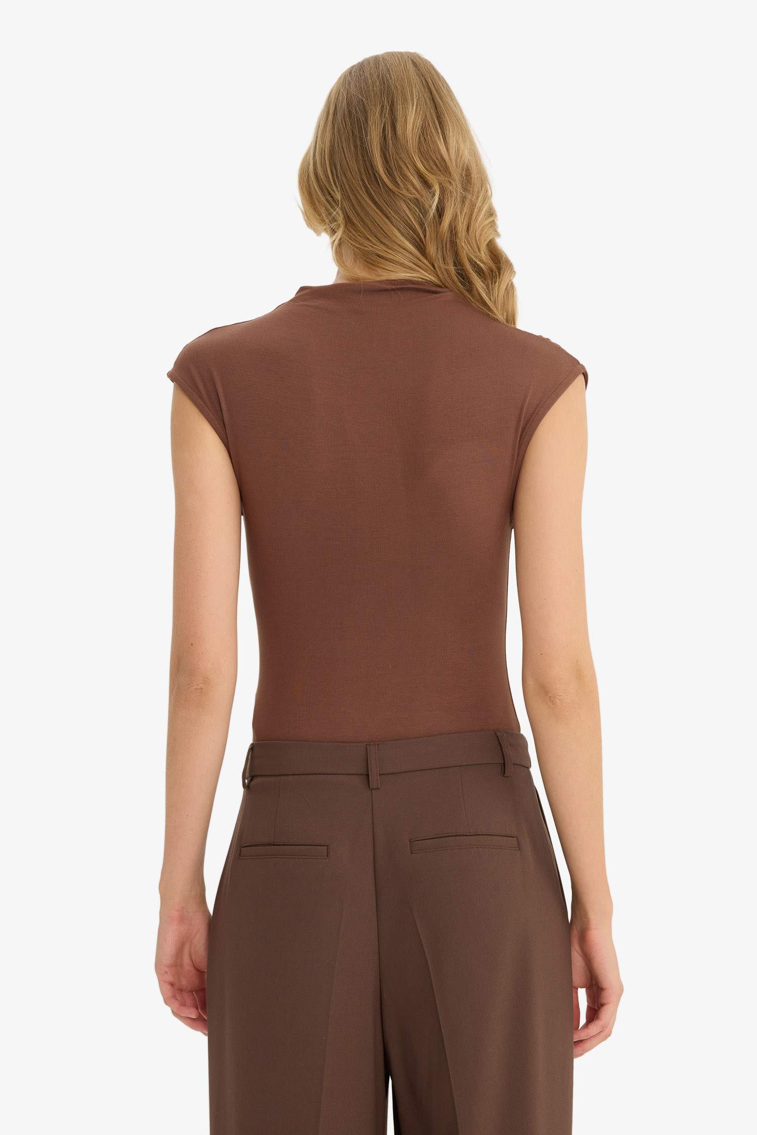 Slim Fit Dar Kesim Yarım Balıkçı Yaka Çıtçıtlı Body