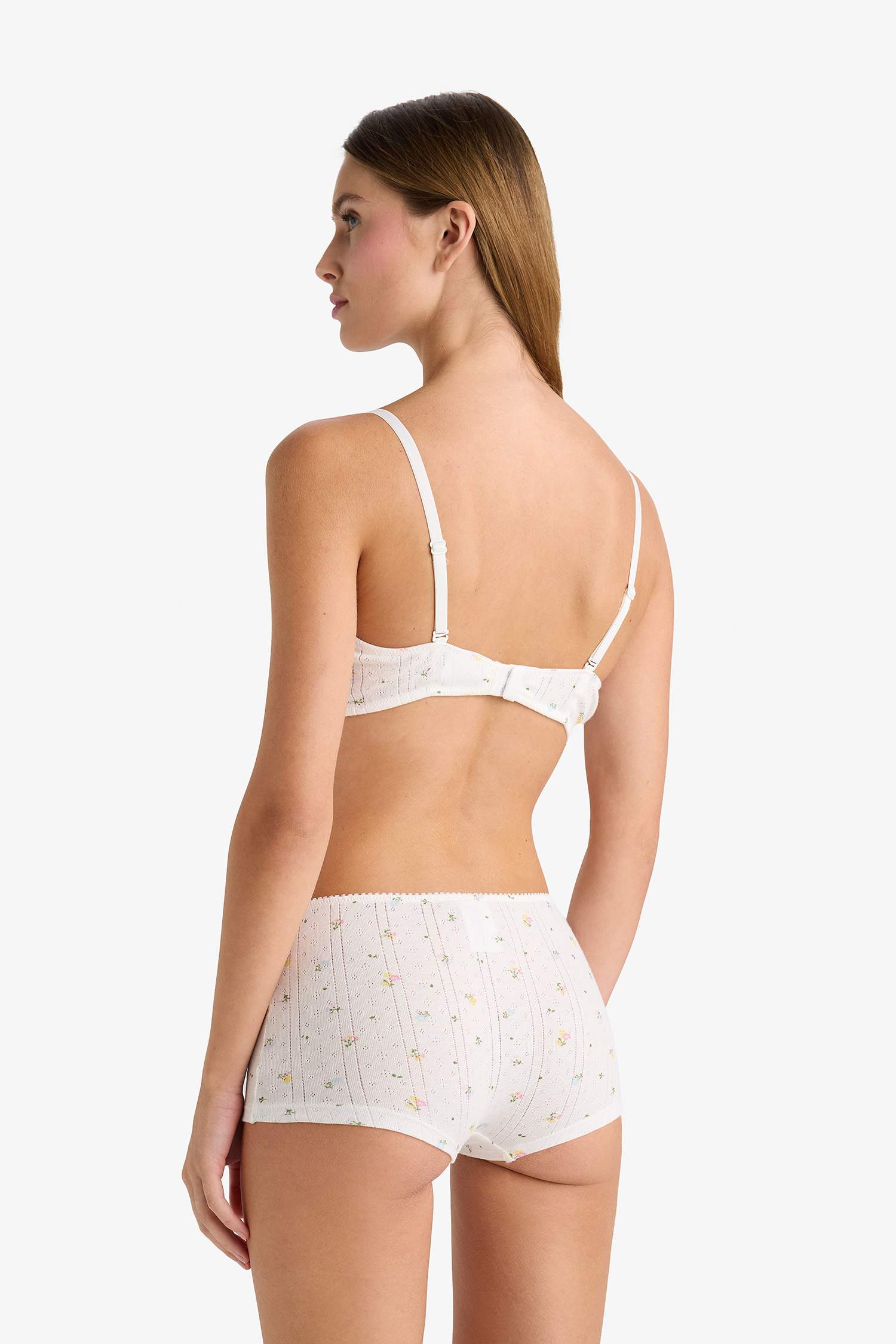 Dantel Detaylı Çiçekli Hipster Külot