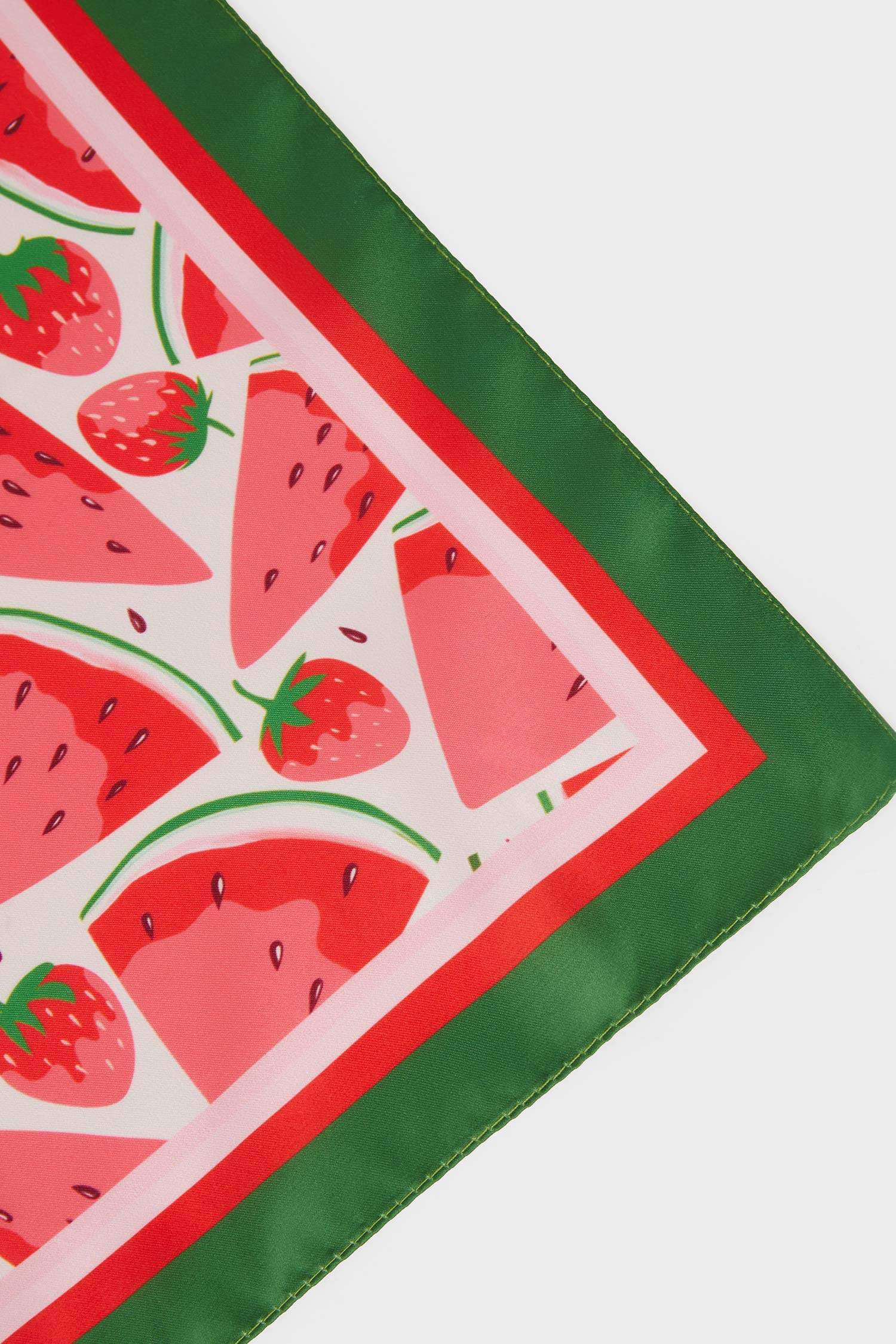 Kız Çocuk Desenli Saten Fular