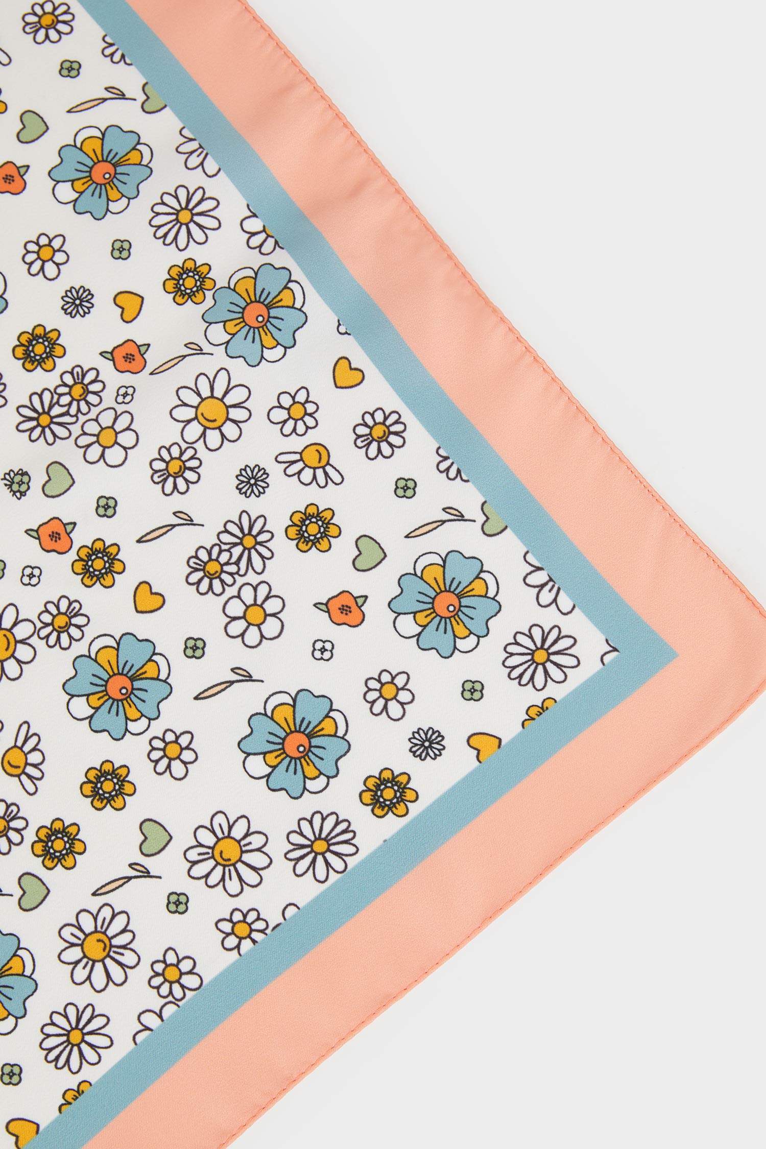 Kız Çocuk Desenli Saten Fular