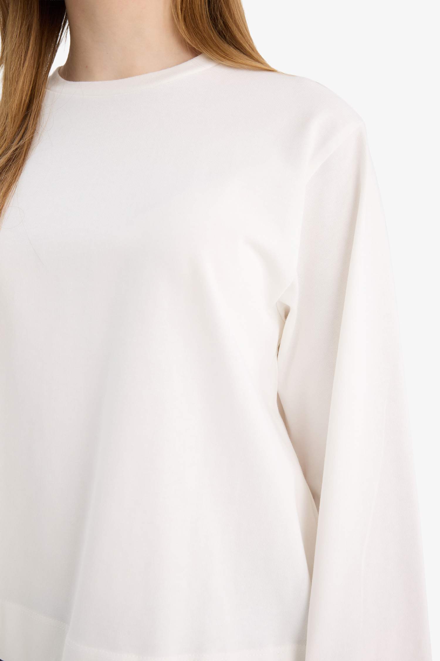 تونيكة كم طويل قصة عادية برقبة مستديرة