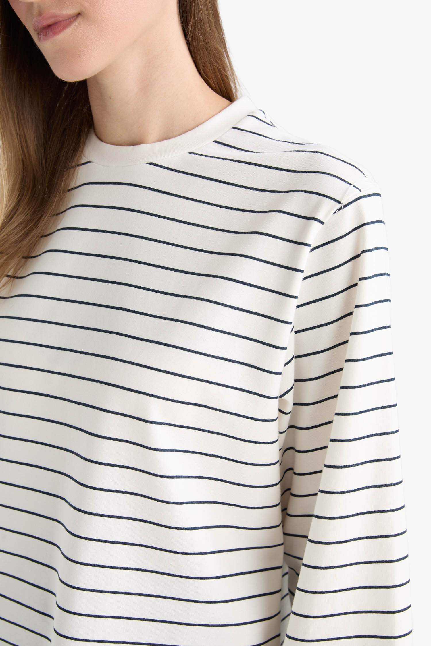 Regular Fit Bisiklet Yaka Uzun Kollu Çizgili Tunik