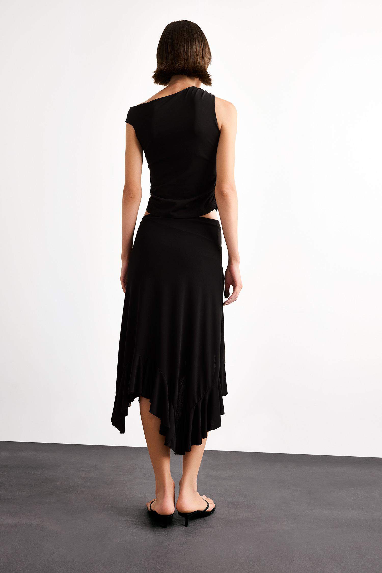 Beli Lastikli Asimetrik Midi Etek