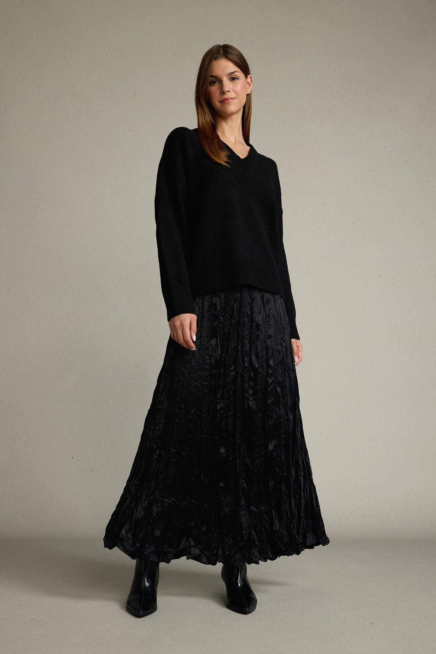 تنورة طويلة ستان قصة مريحة وخصر مطاطي