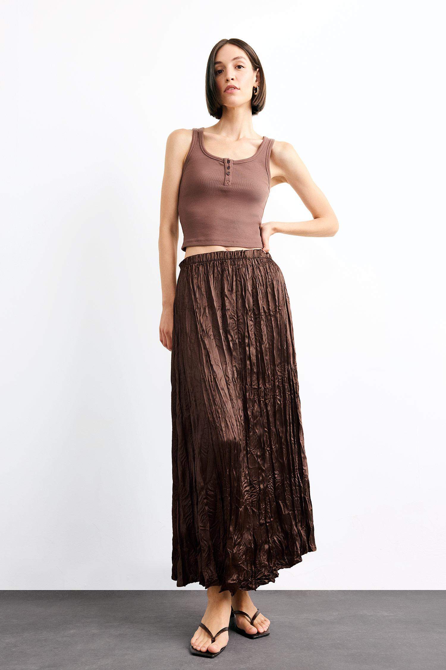 تنورة طويلة ستان قصة مريحة وخصر مطاطي