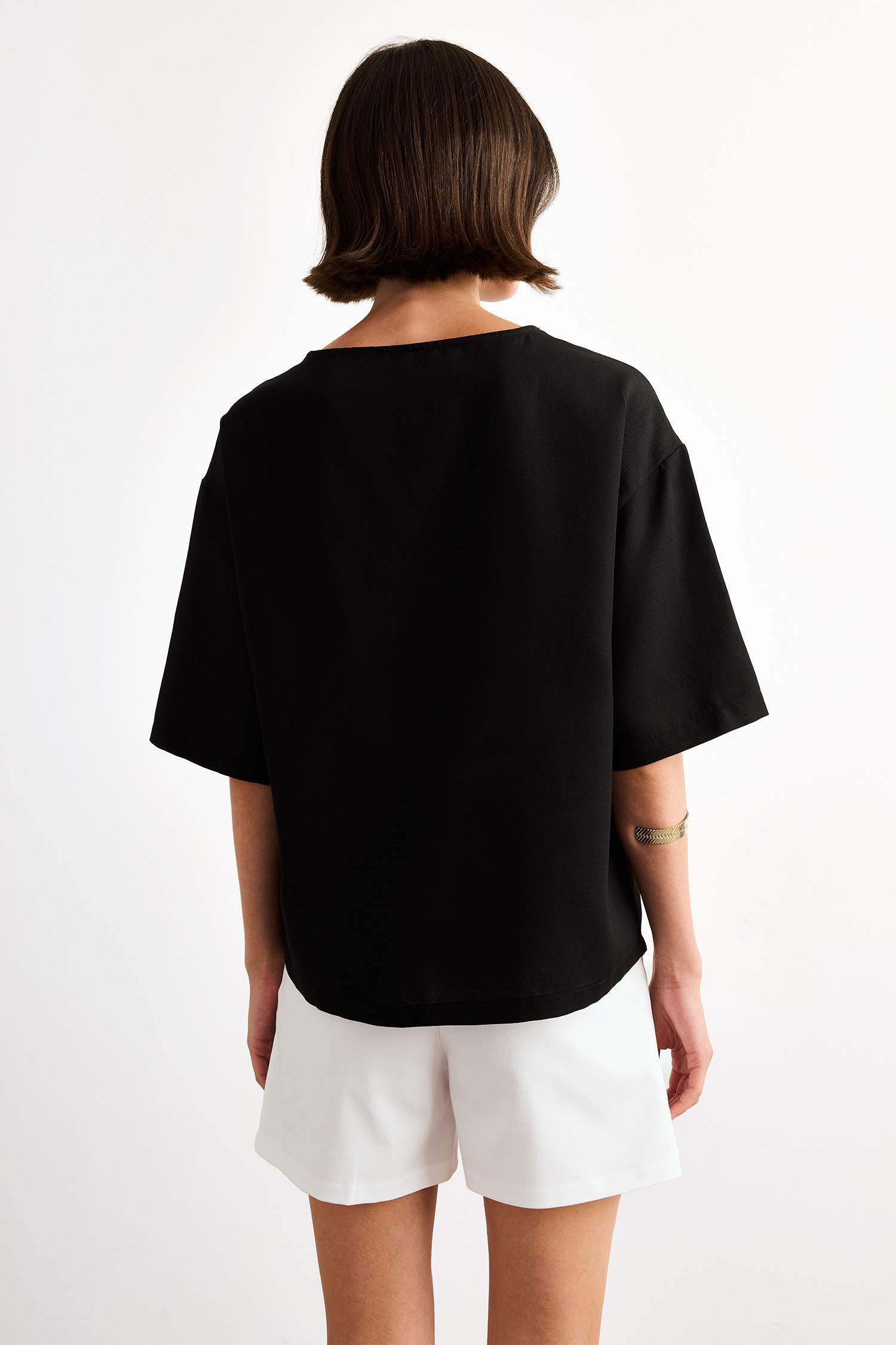 Relax Fit Bisiklet Yaka Dokuma Kısa Kollu Bluz