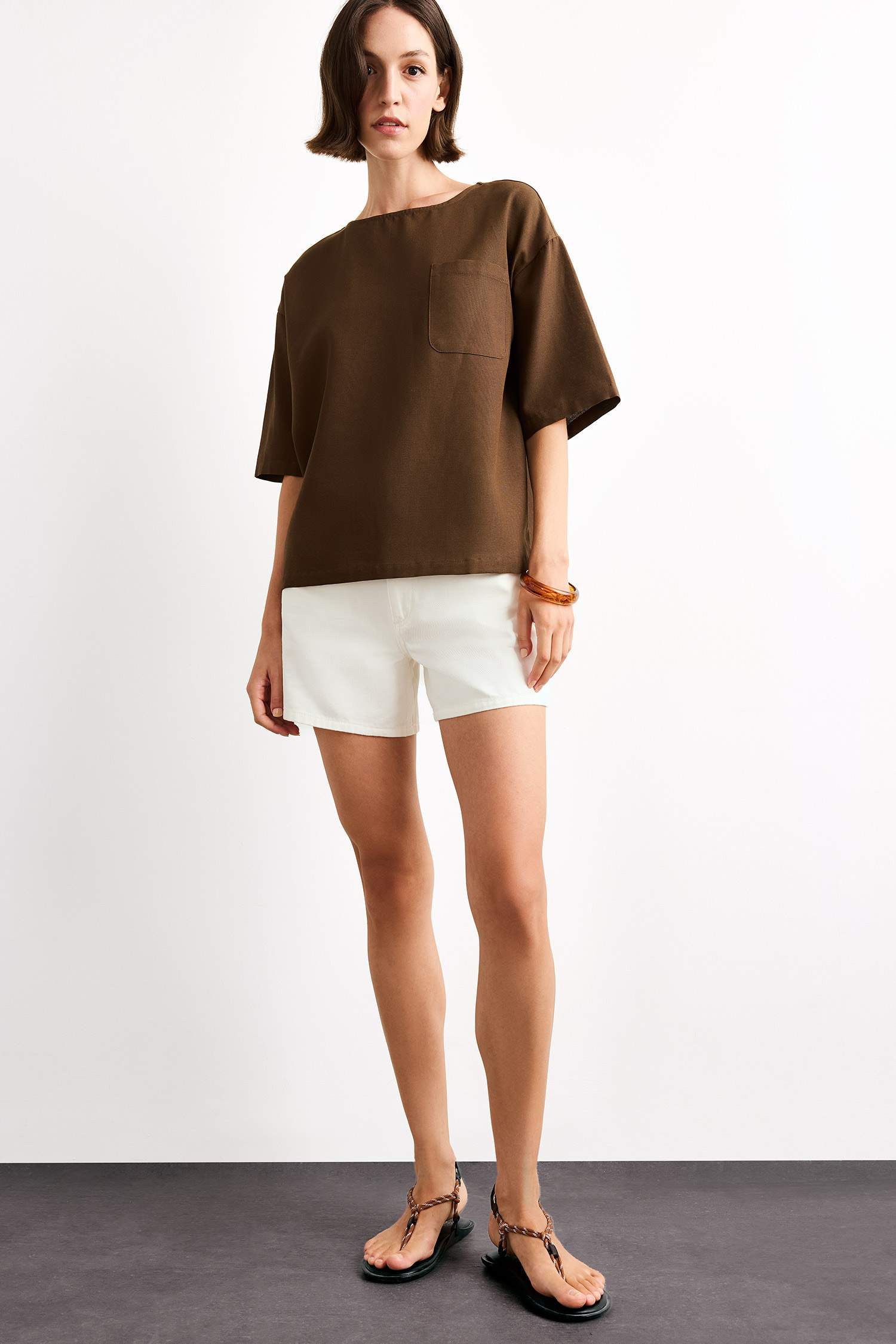 Relax Fit Bisiklet Yaka Dokuma Kısa Kollu Bluz